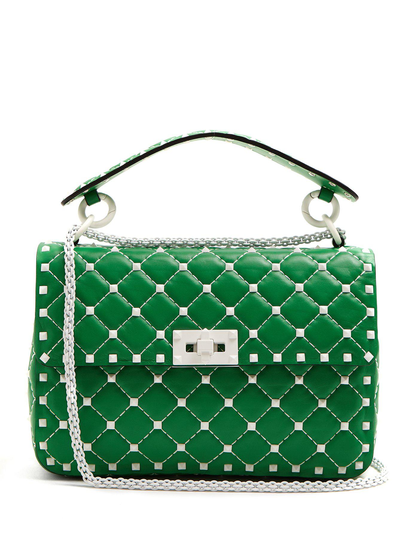 платья valentino 2013. Valentino green. Green valentino garavani сумка. сумка rockstud spike mini. Green valentino garavani сумка зеленая.