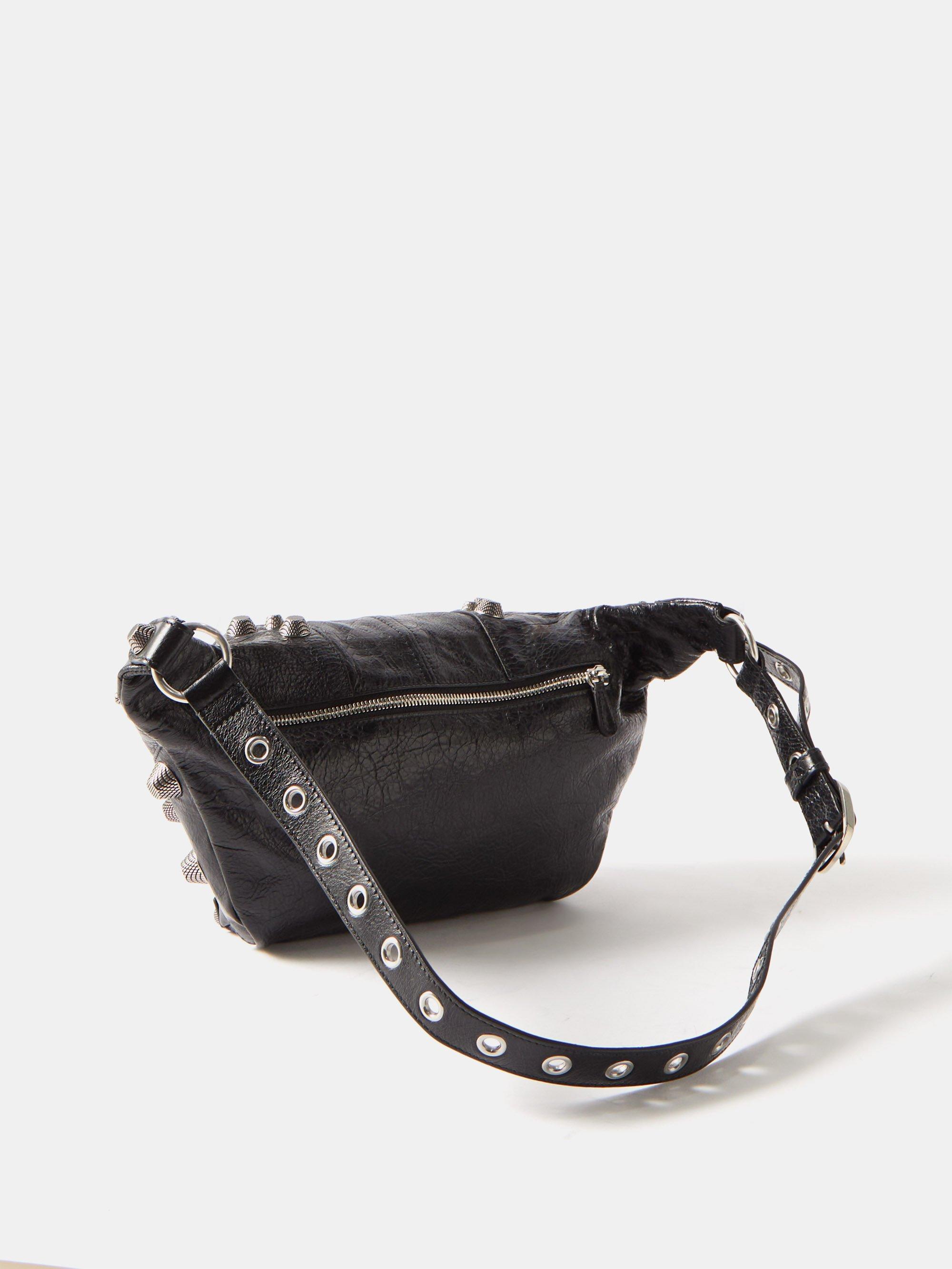 Balenciaga fanny sale pack leather