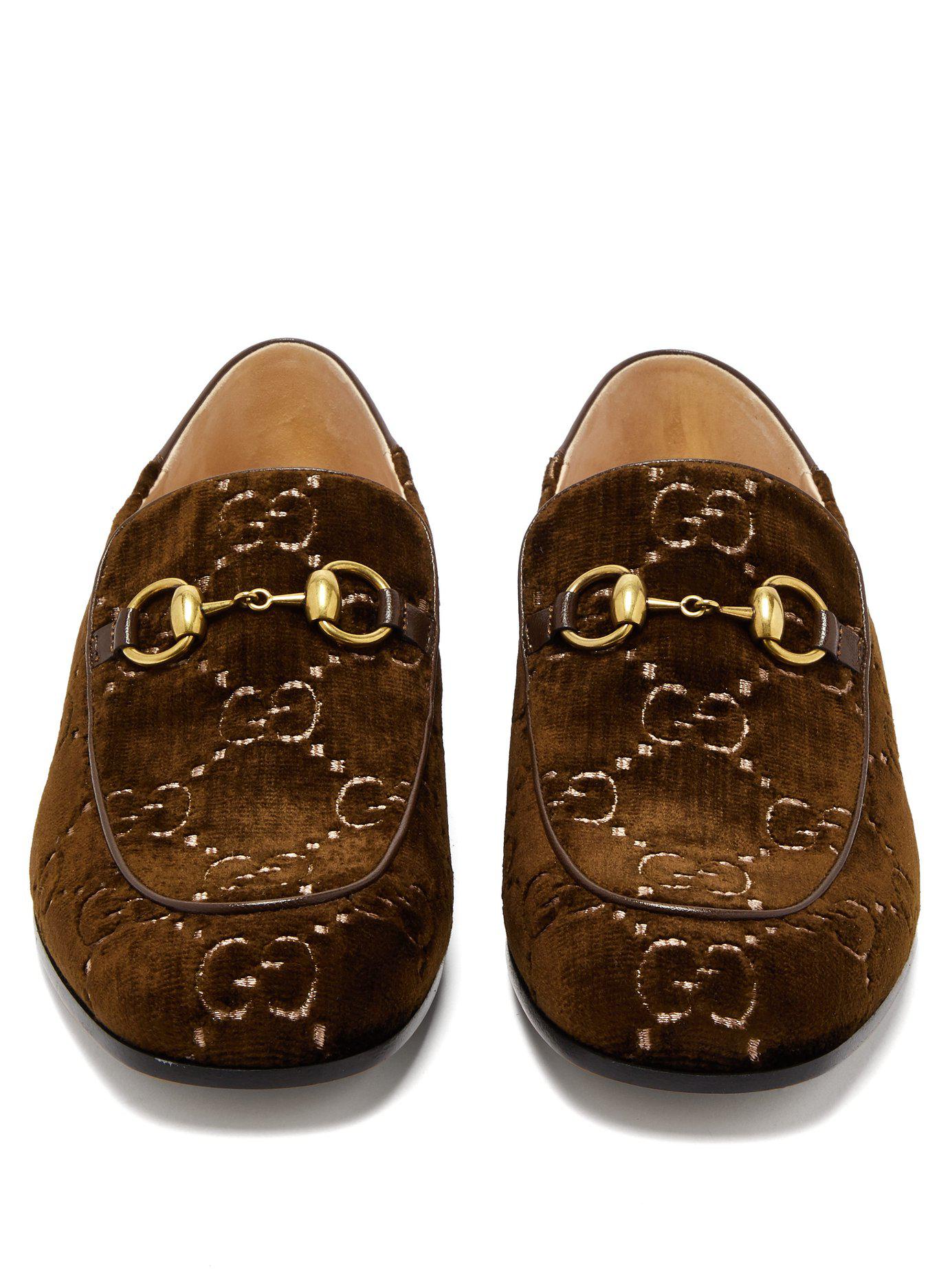 Gucci Mister Gg Crystal Embellished Velvet Loafers in Brown | Lyst