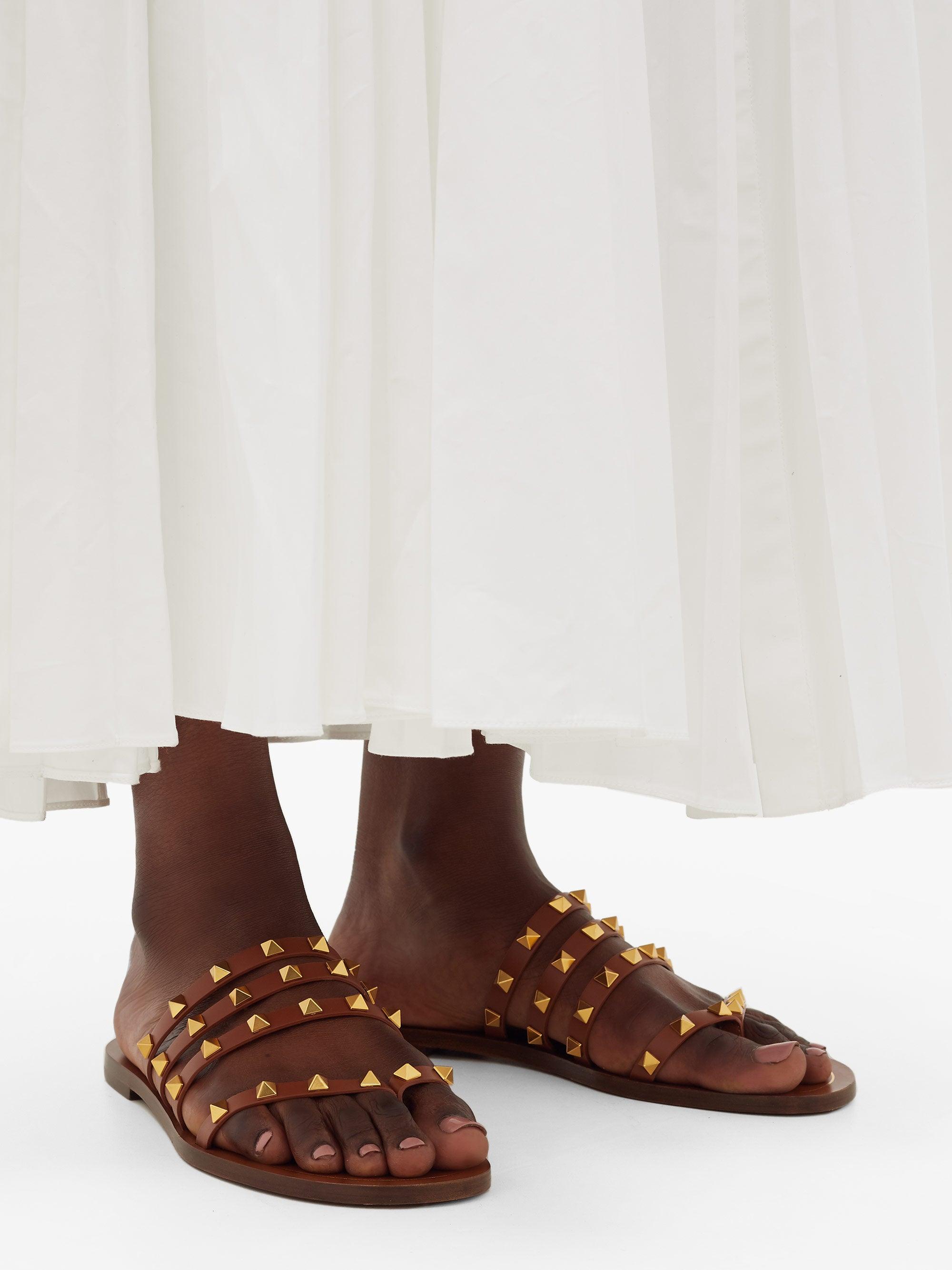 valentino rockstud flair