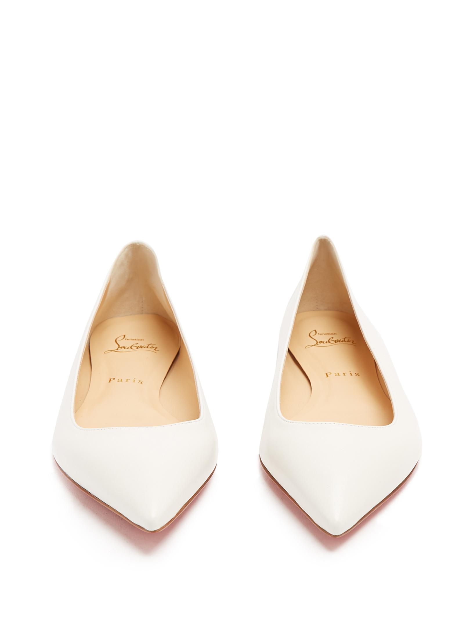 samle For det andet Person med ansvar for sportsspil Christian Louboutin Ballalla Point-toe Leather Flats in White | Lyst