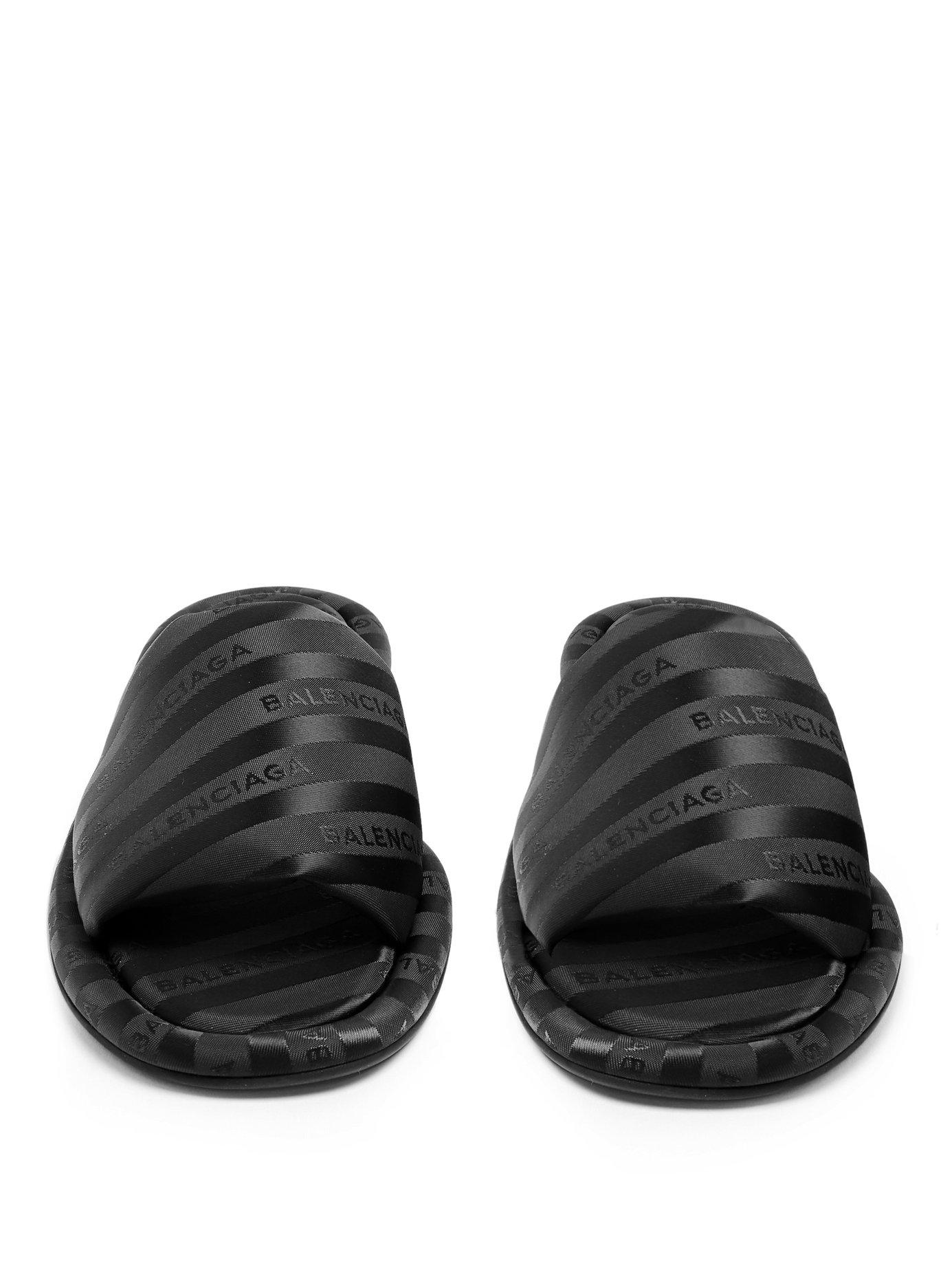 balenciaga resort slippers