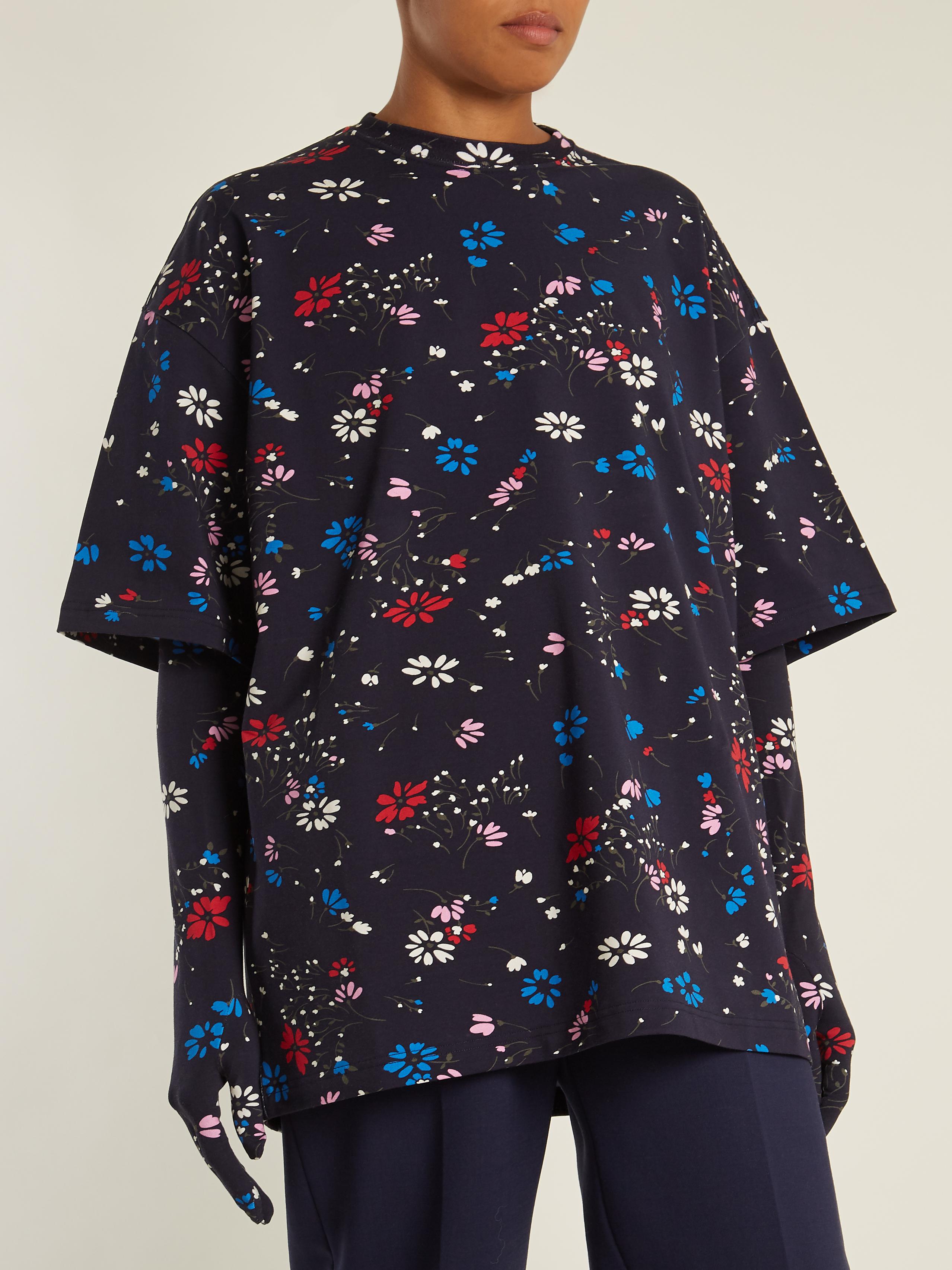 Balenciaga Cotton Printed T-shirt And Gloves in Navy Print ...