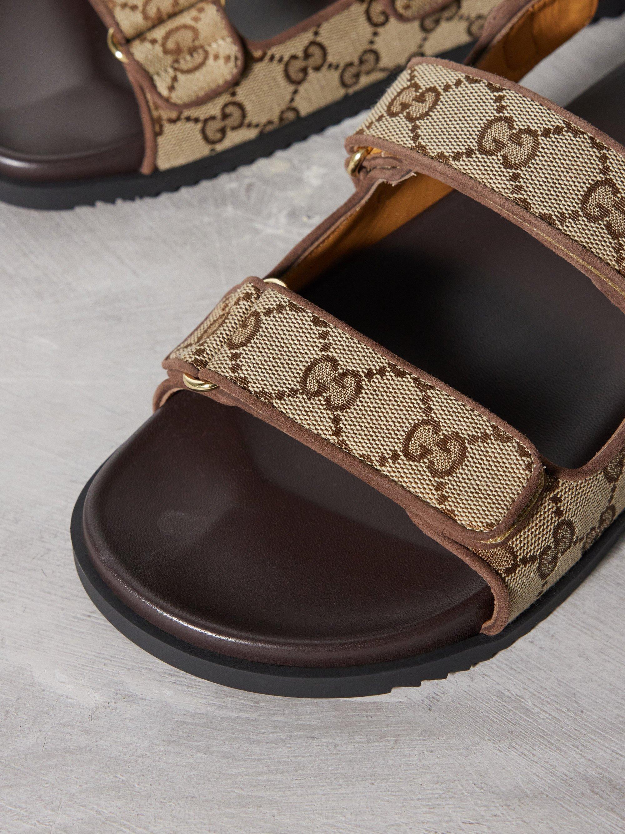 Gucci flip store flops gold
