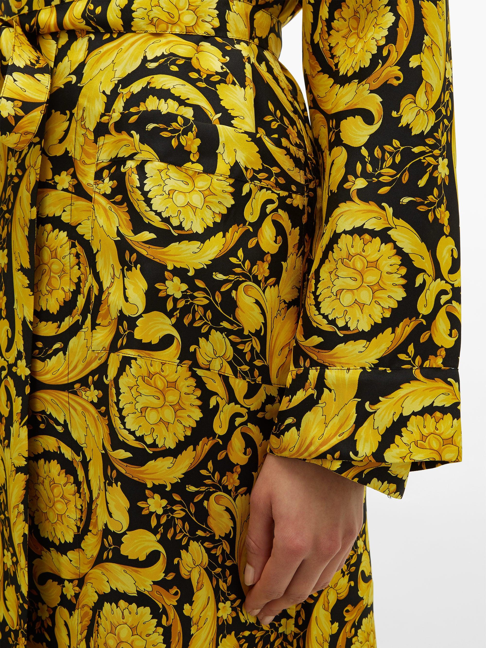 versace robe material