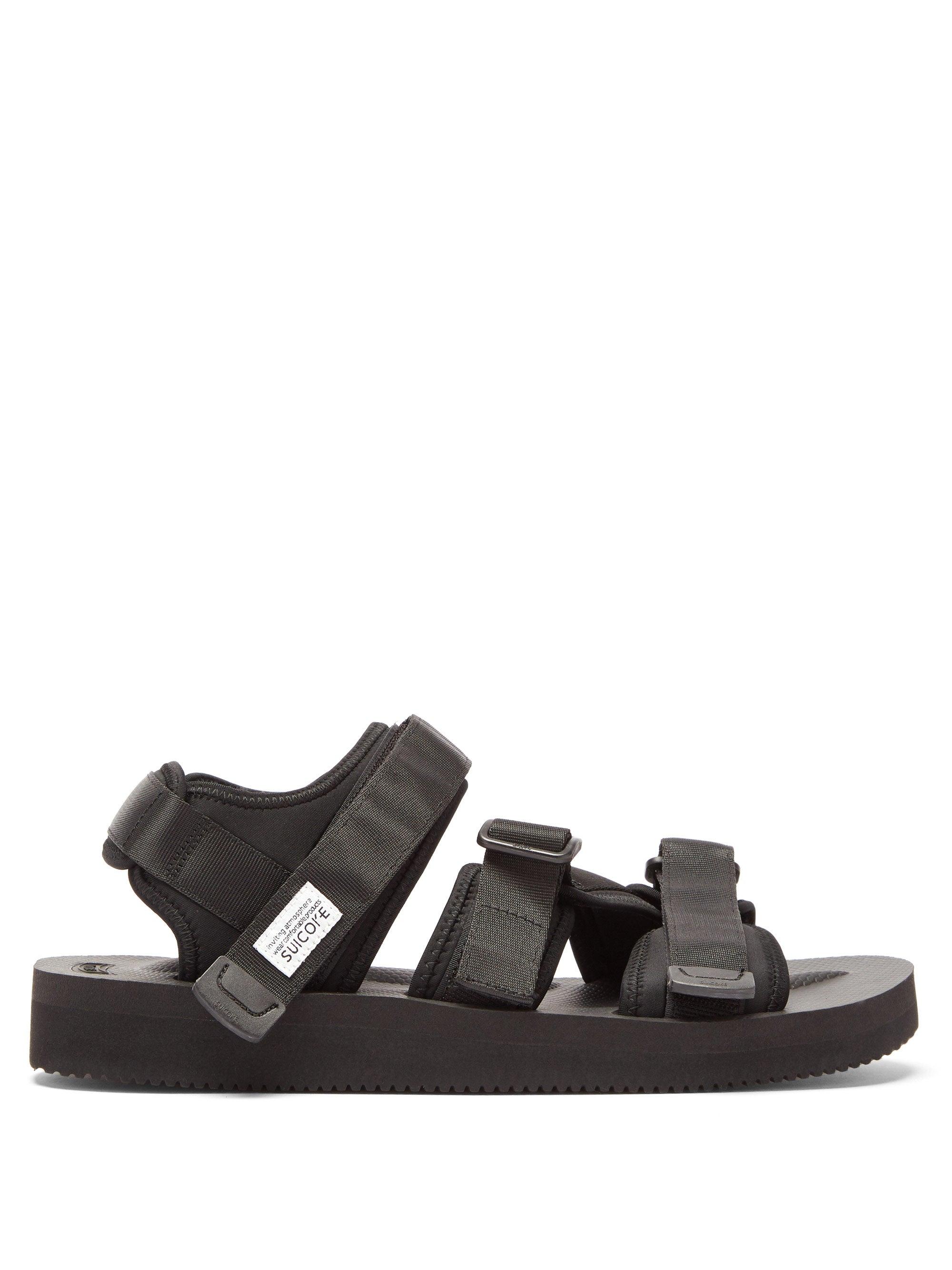 suicoke black sandals