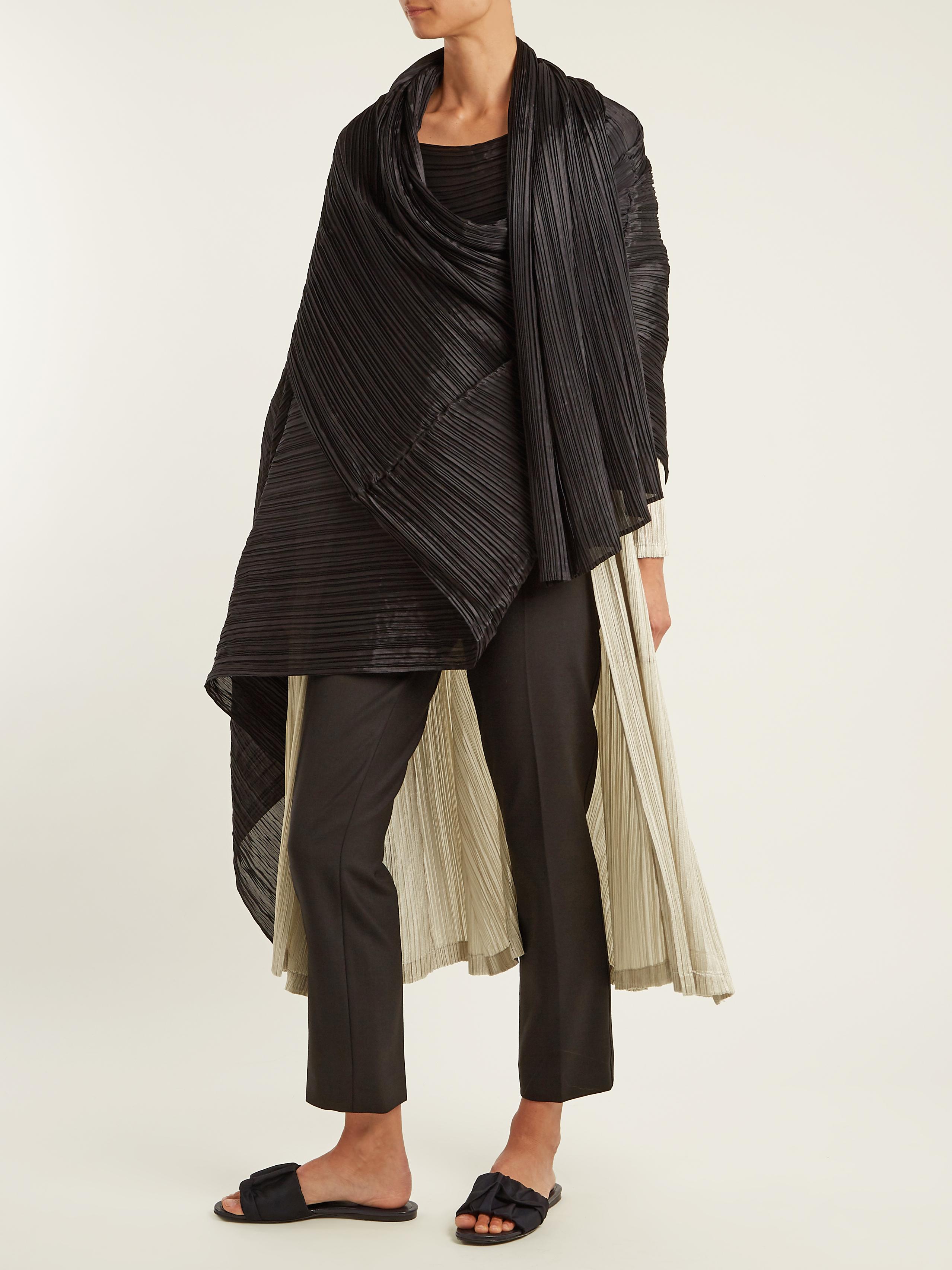 PLEATS PLEASE ISSEY MIYAKE MADAME-TMADAME