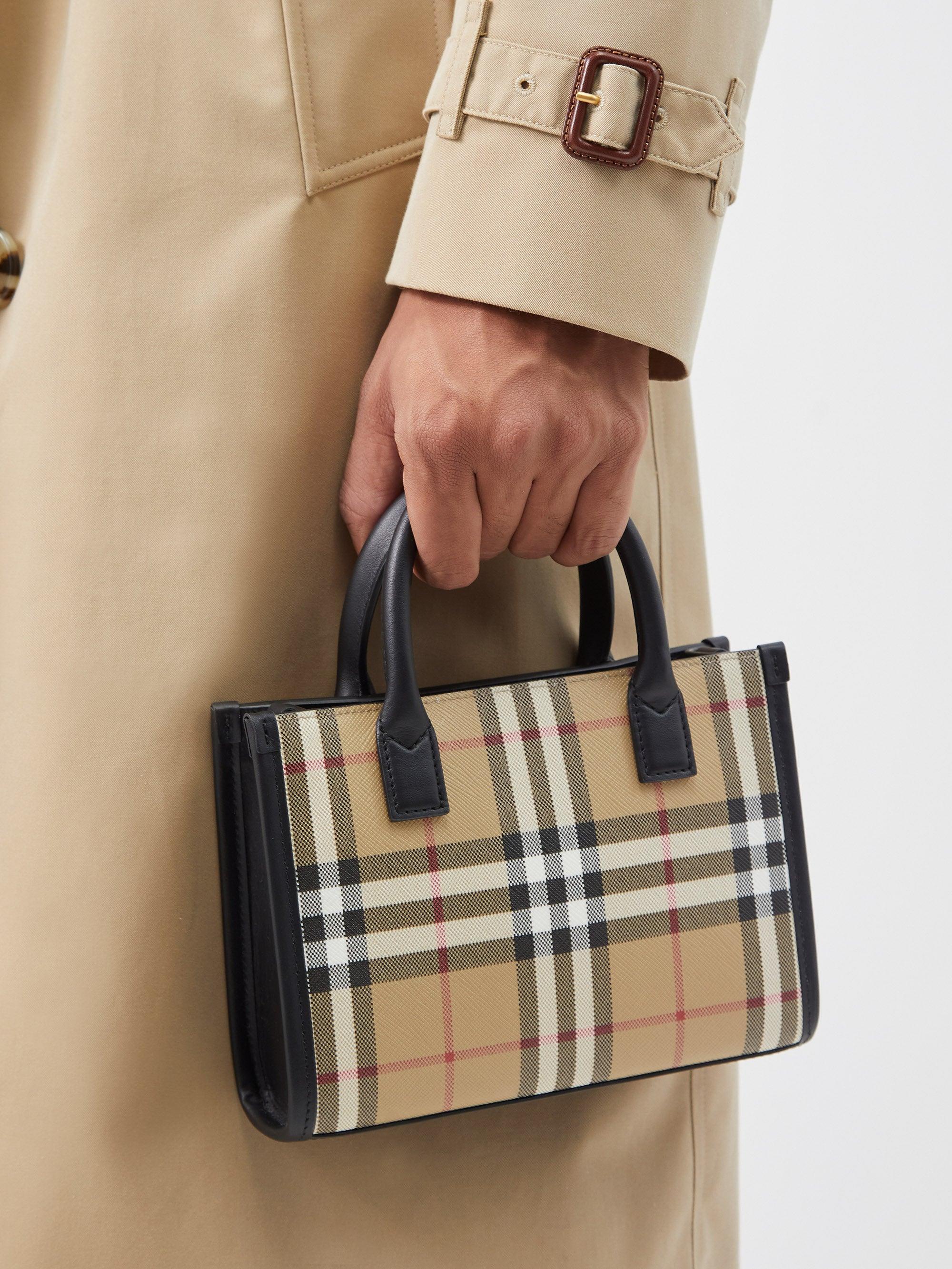 Burberry vintage shop check tote