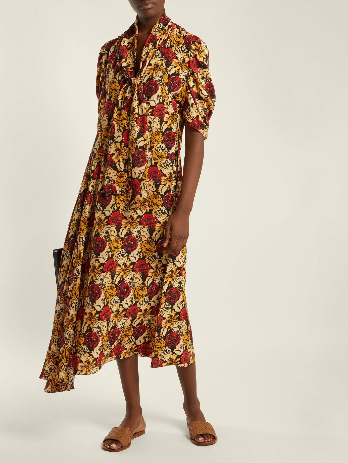 Moschino Moschino Slides | SHOPBOP | New To Sale, Up to 70% on New Styles to Sale | Moschino 