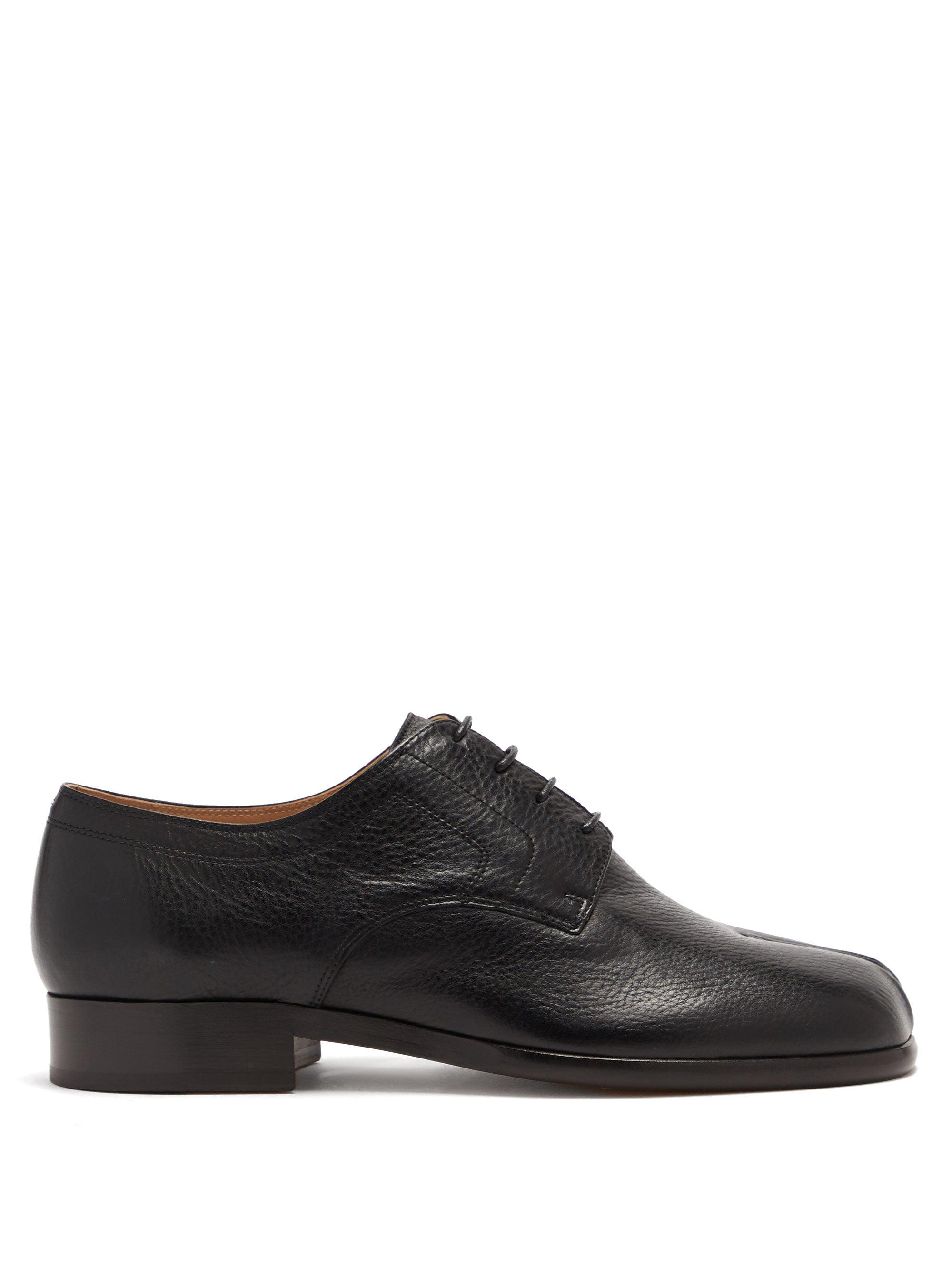 Maison Margiela Tabi Split-toe Grained-leather Shoes in Black for Men ...
