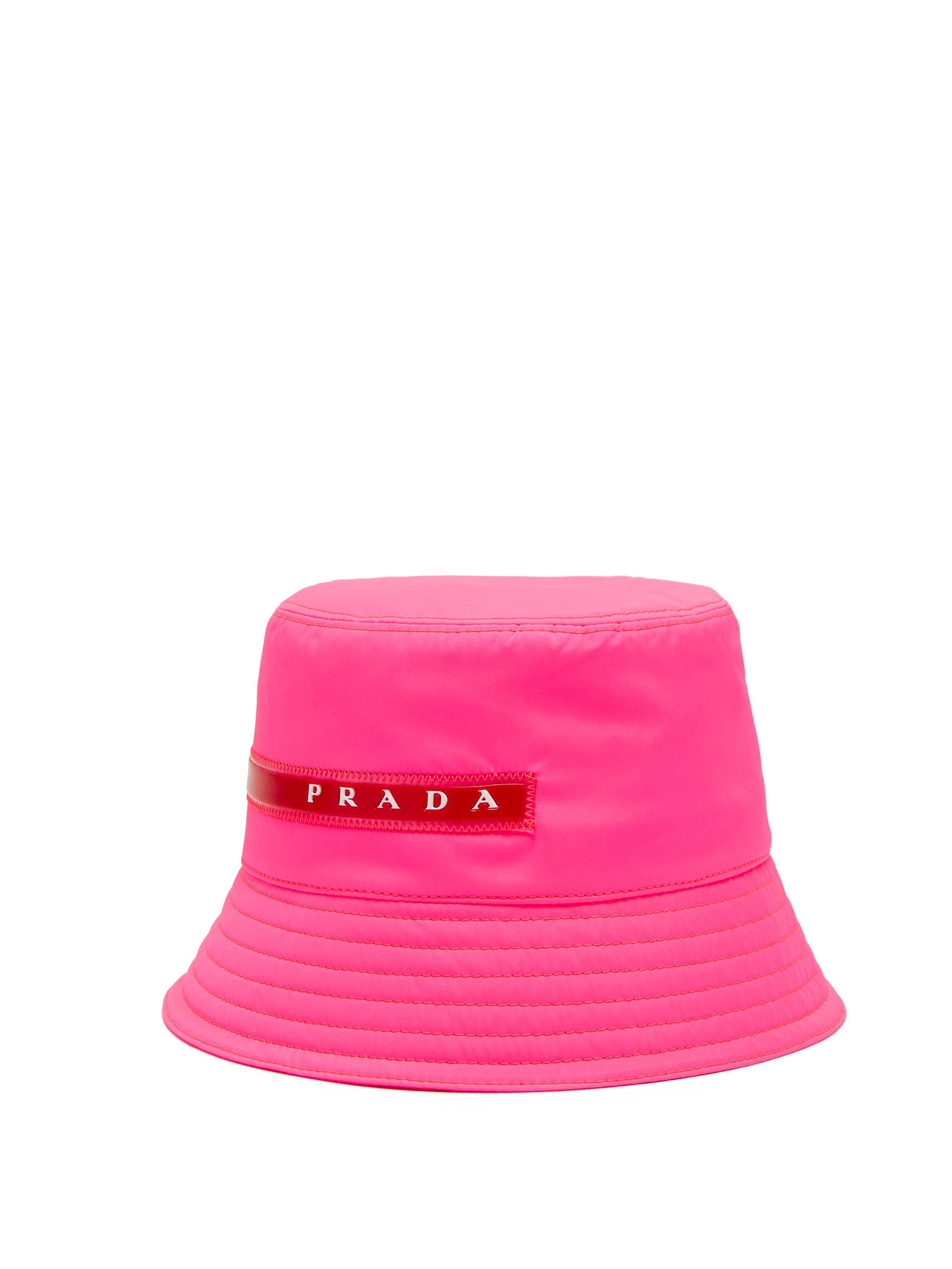 Bob à logo Linea Rossa Prada en coloris Rose | Lyst