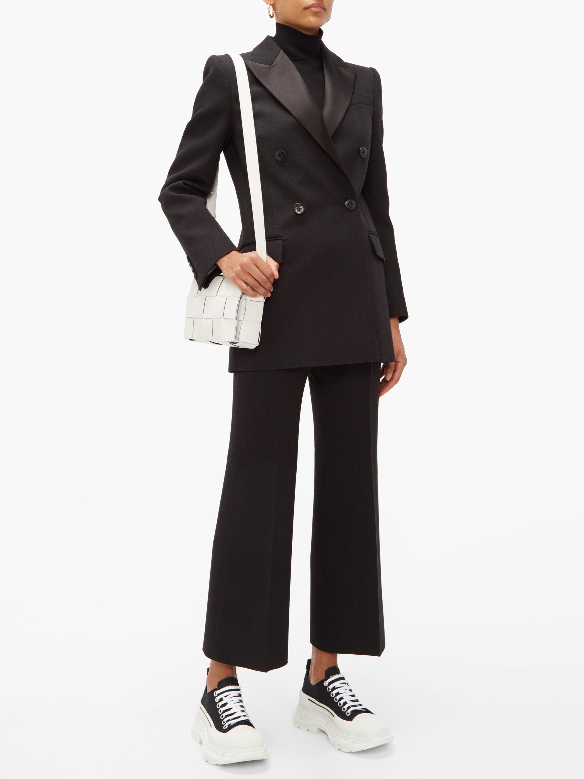 chunky trainers alexander mcqueen