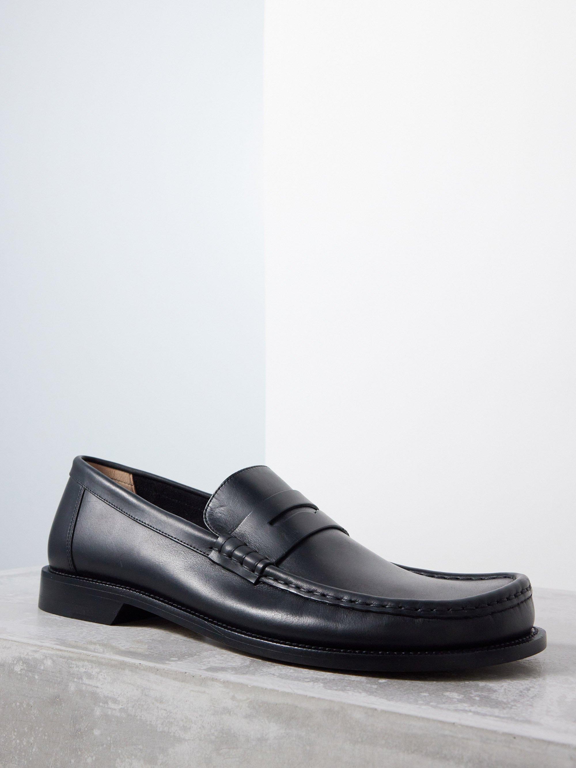 Loafer shoes black and white sales