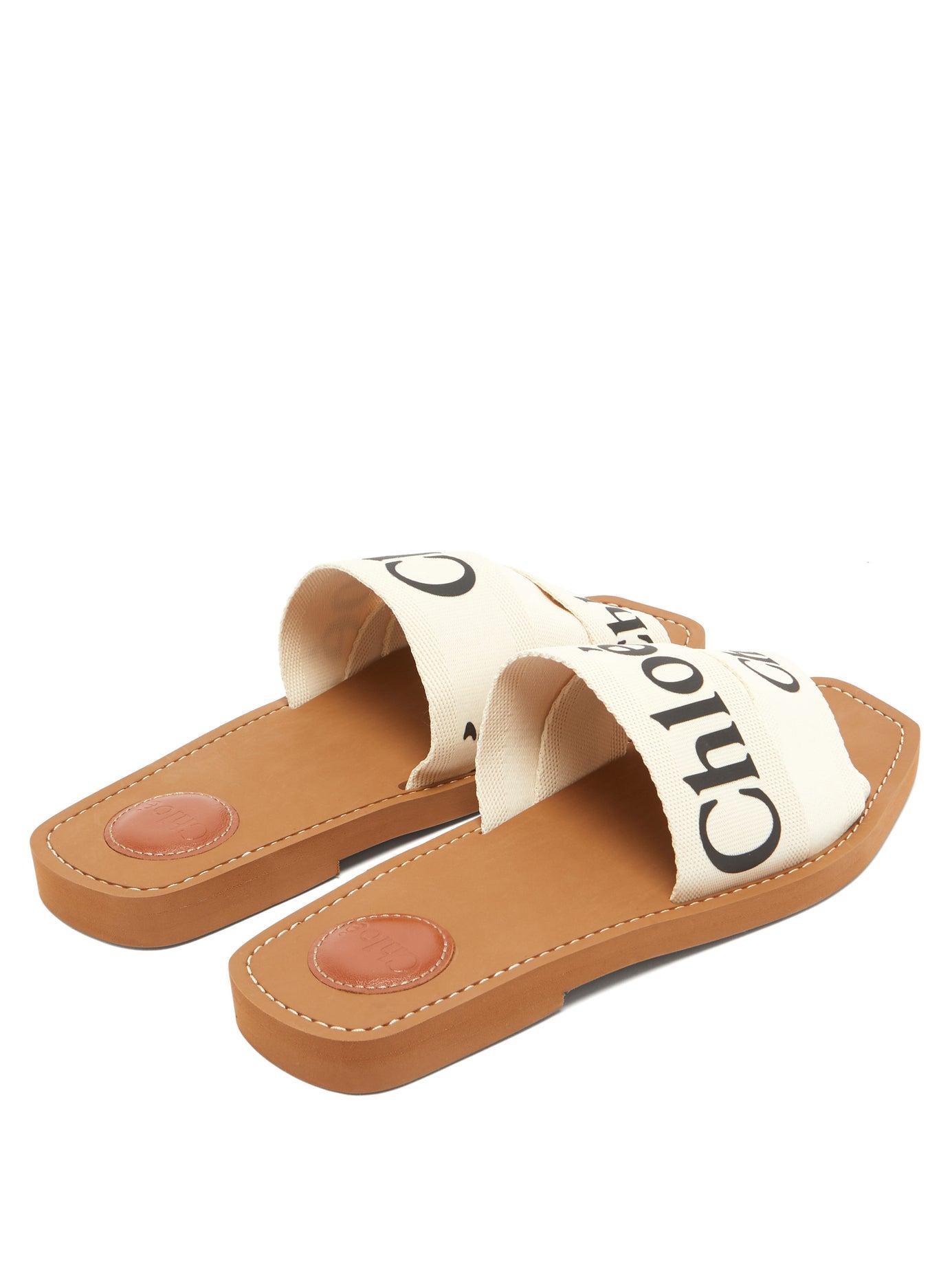Chloé Woody Logo-print Canvas Sandals in White | Lyst