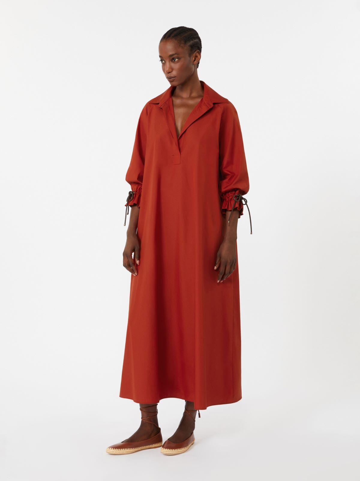 Max Mara Cotton Poplin Midi Shirt Dress in Red