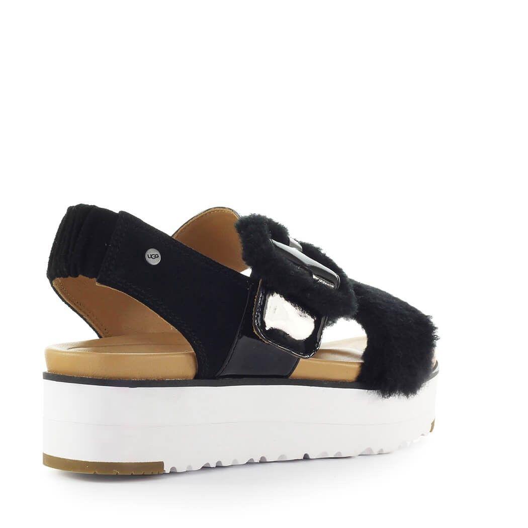 ugg le fluff sandal