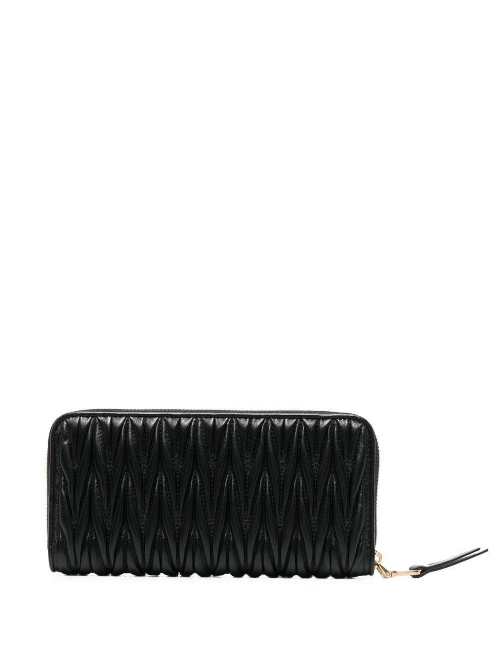 Miu Miu Logo-plaque Quilted Leather Wallet in Black | Lyst