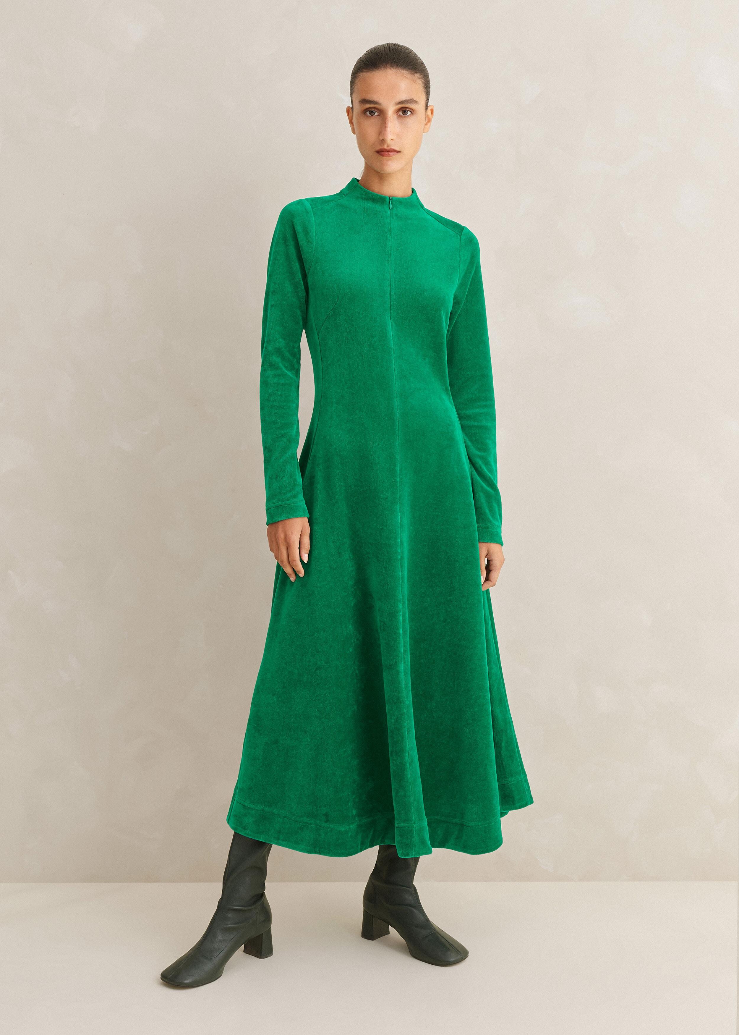 ME+EM Perfect Simplicity Stretch Velvet Maxi Dress in Green | Lyst UK