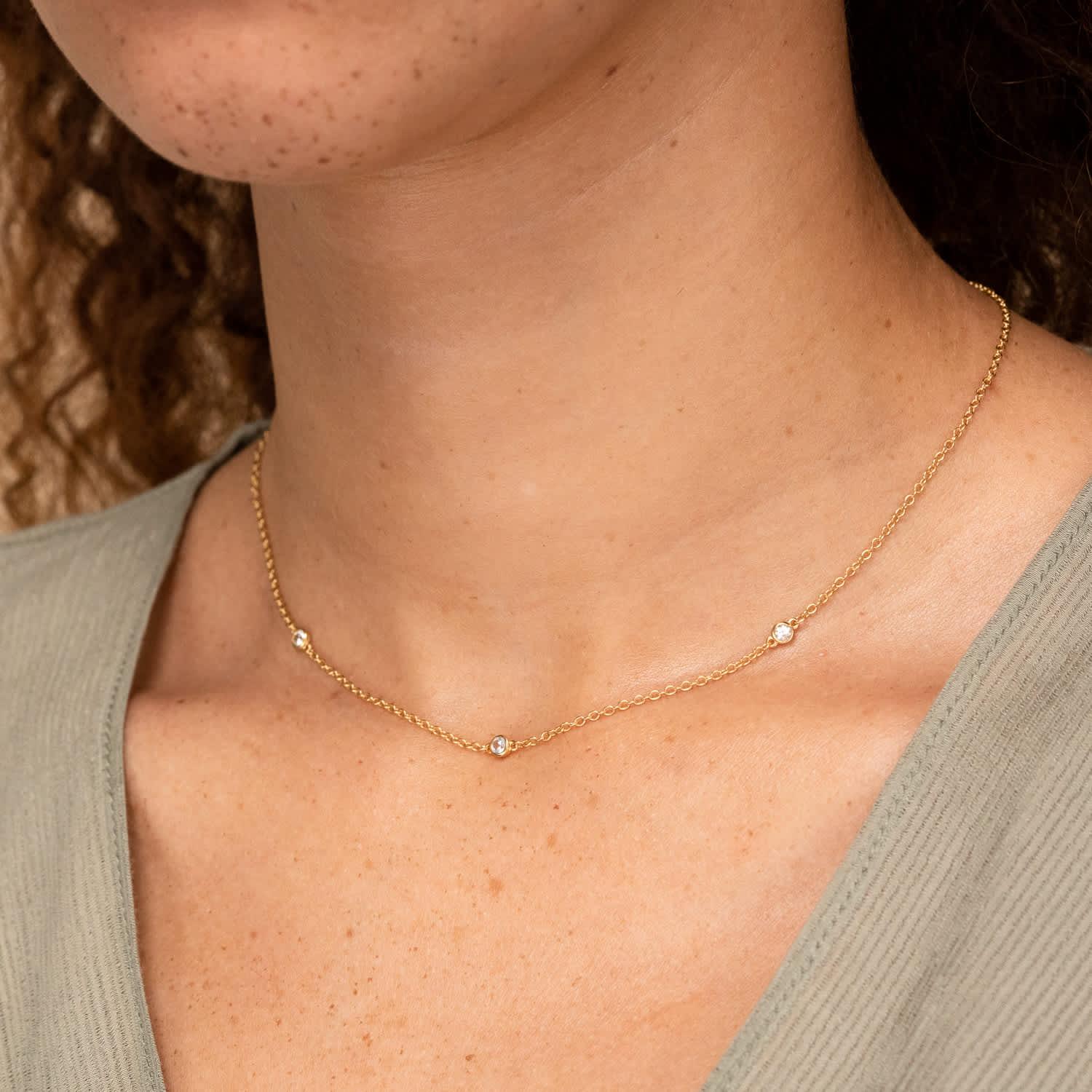 MEJURI Satellite Necklace White 