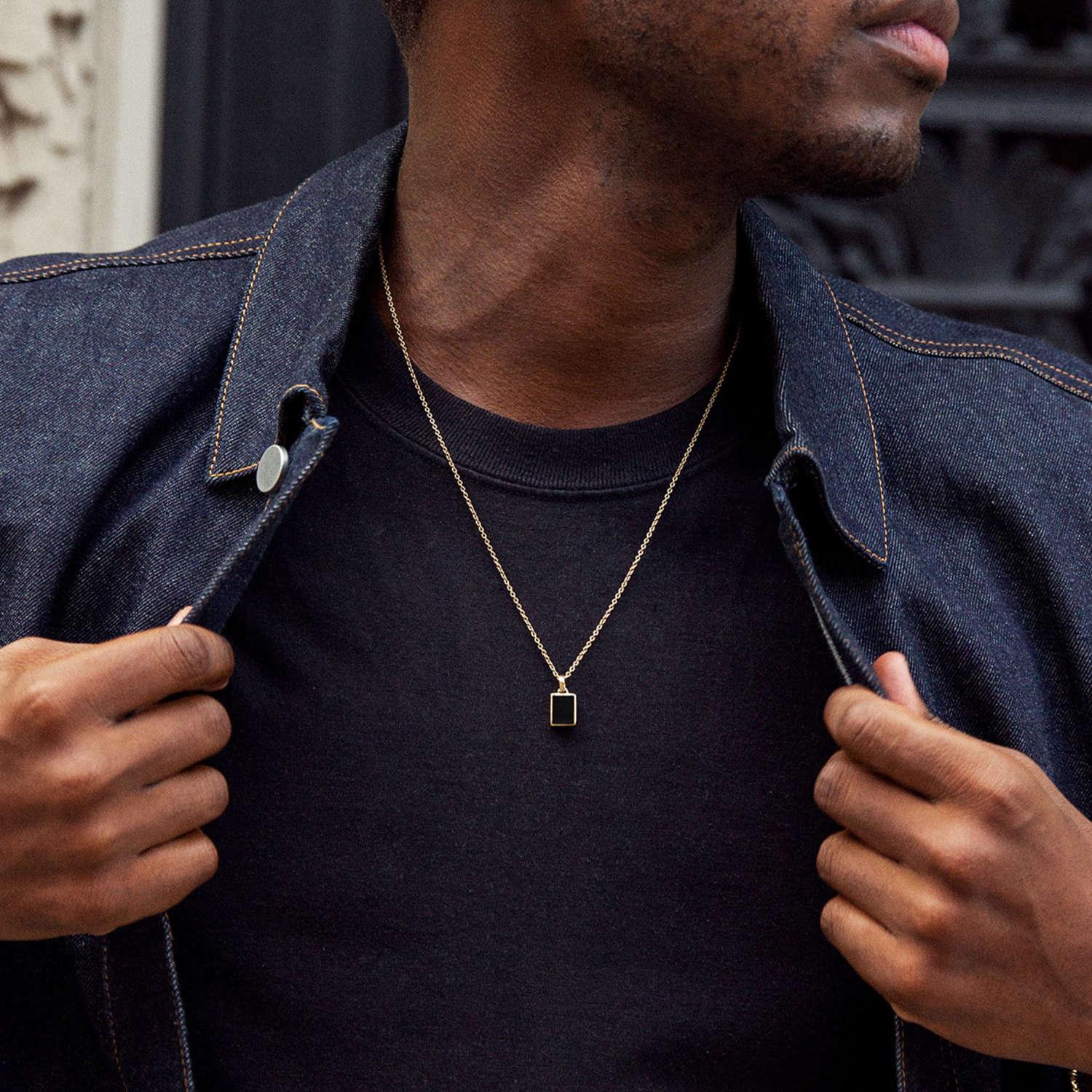 MEJURI Black Onyx Pendant Necklace in 
