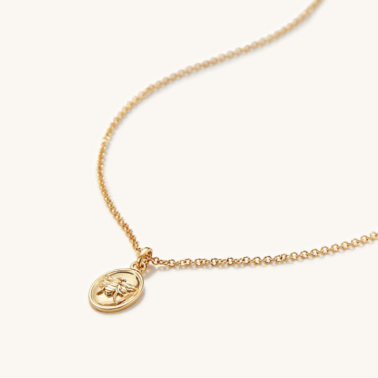 9 Giftable Jewellery Pieces We're Swooning Over- They're Solid Gold