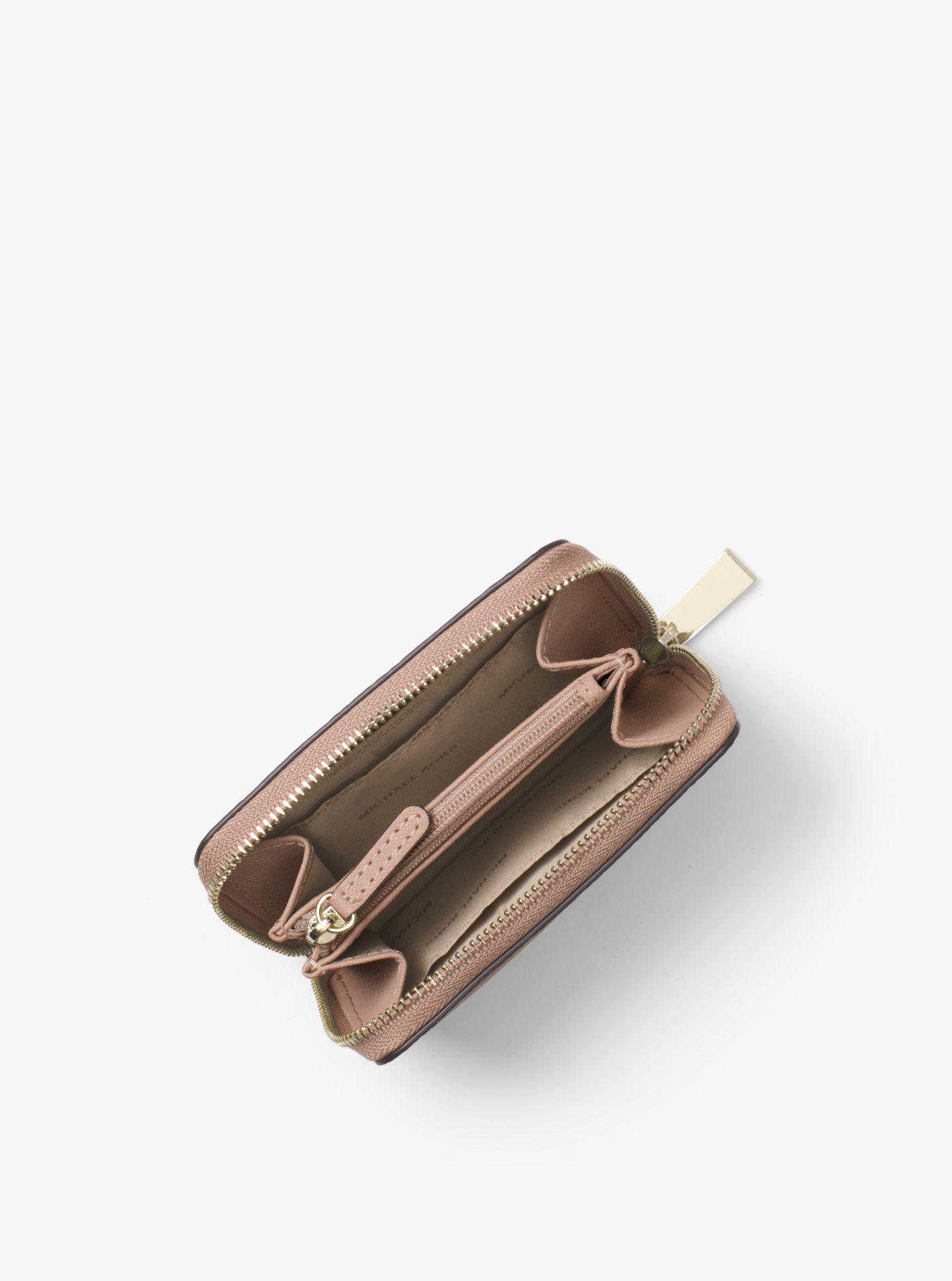 Michael Kors Small Pebbled Leather Wallet 2024 favors