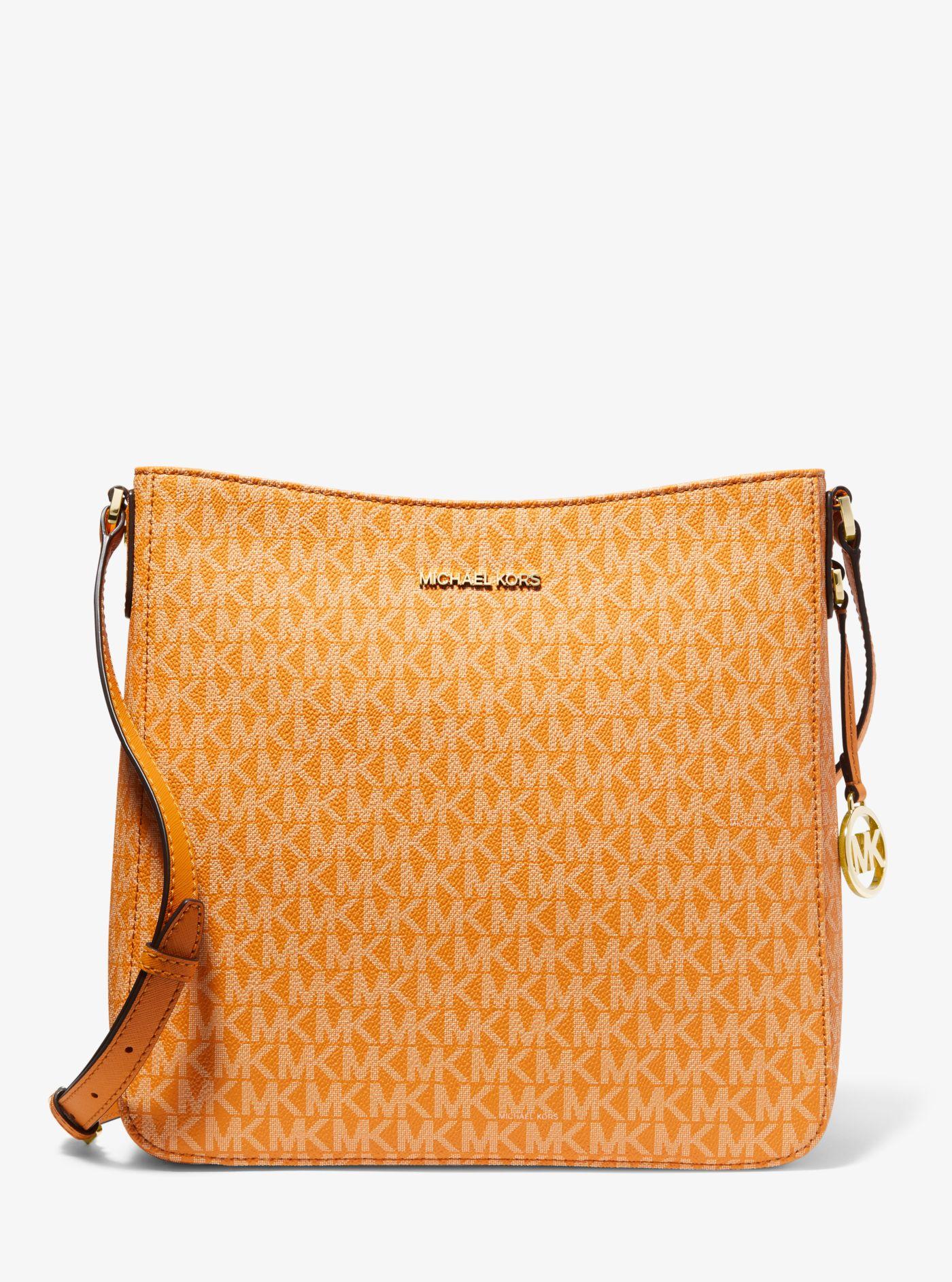 MICHAEL KORS JET SET TOTE  Classic  Cute Pretty  Preppy Home  Style  Finds for Young Old  Everyone in Between