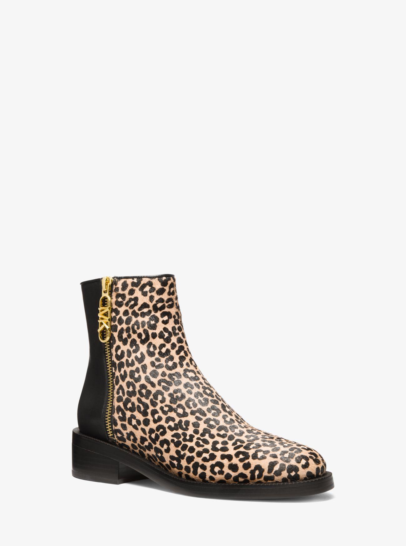 Bottine Regan en cuir et poil de vachette a imprime leopard MICHAEL Michael Kors en coloris Blanc Lyst