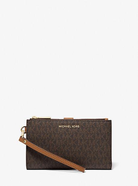 Michael kors logo smartphone wristlet hotsell