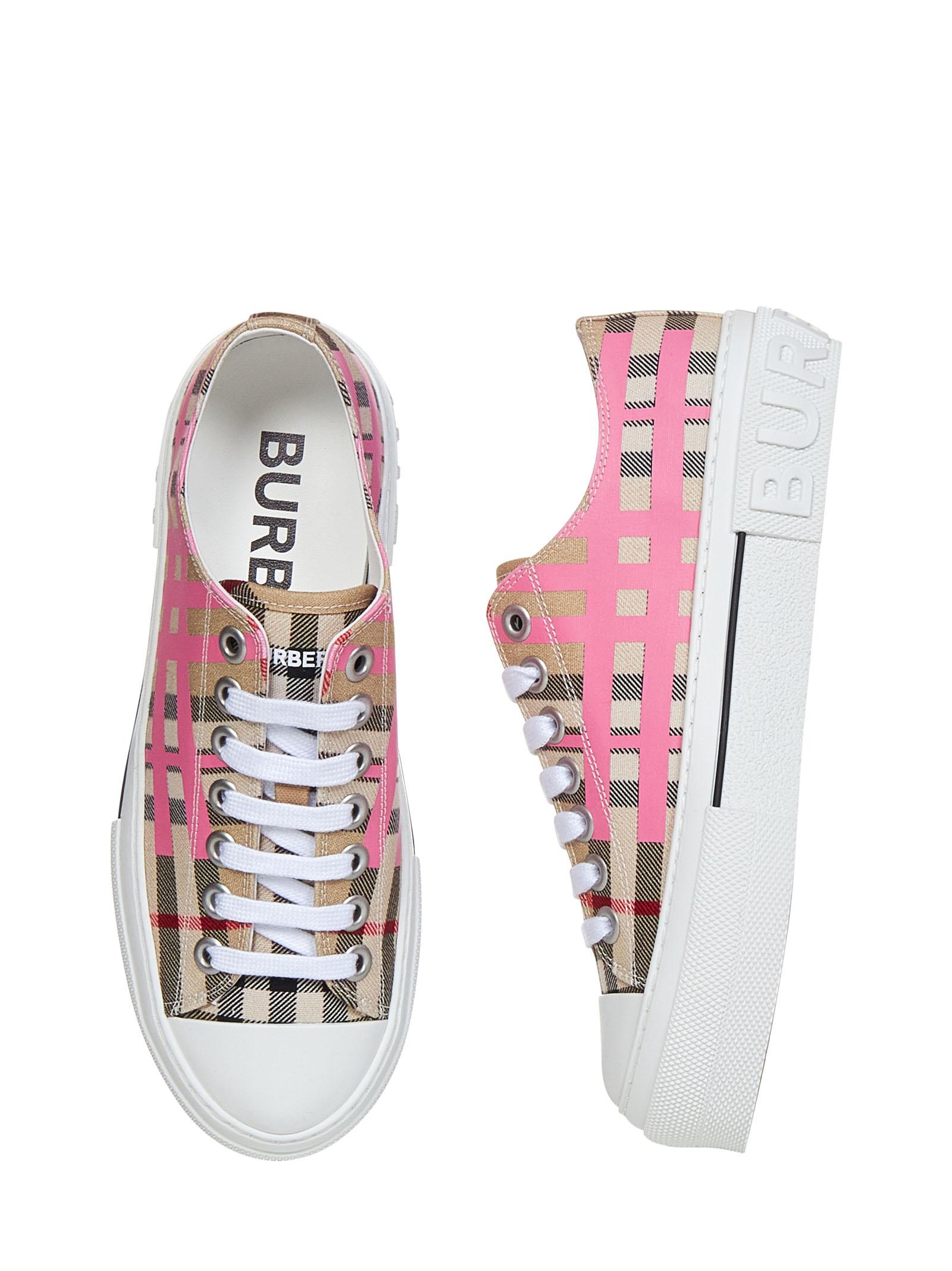 Burberry shoes pink sales
