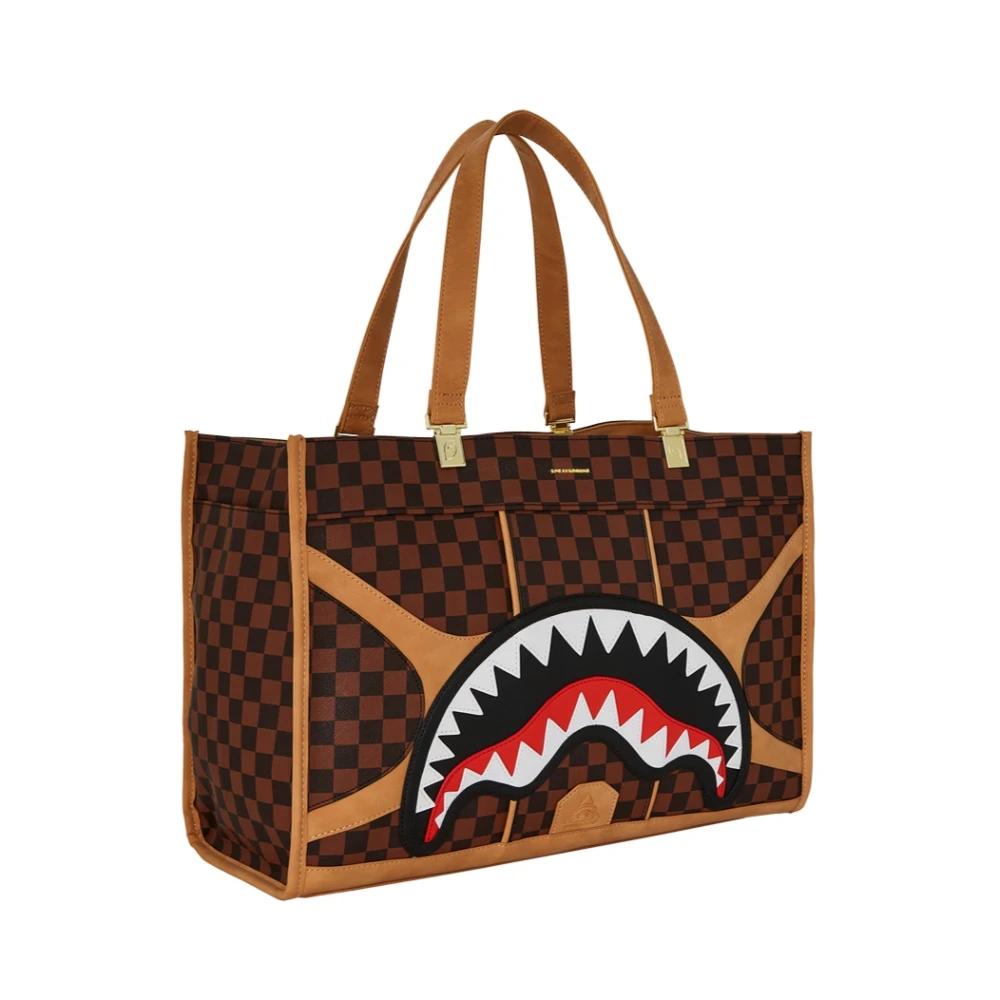 Sprayground | Zaini Uomo e Donna | Stile Unico e Funzionalità | Scopri