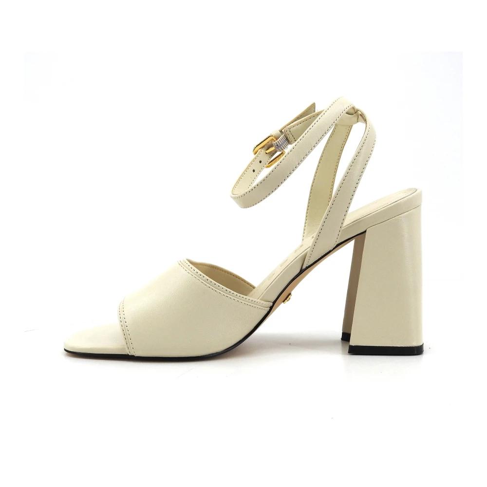 Sandales à talons Neutre pour femme Lyst