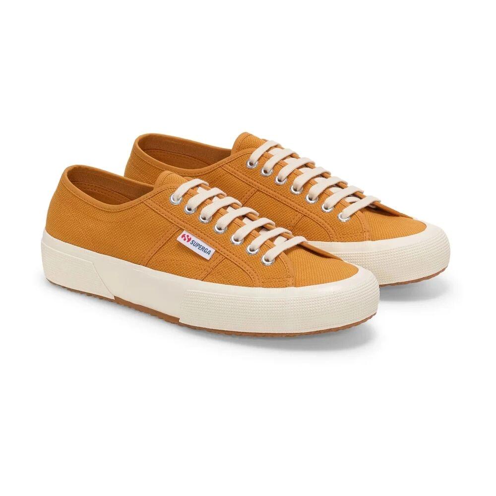 スニーカー SUPERGA Men Sneakers S8161SWAXZ Brown Le Superga Unisex 2750 OG Low Cut BROWN REDDISH-OFF WHITE