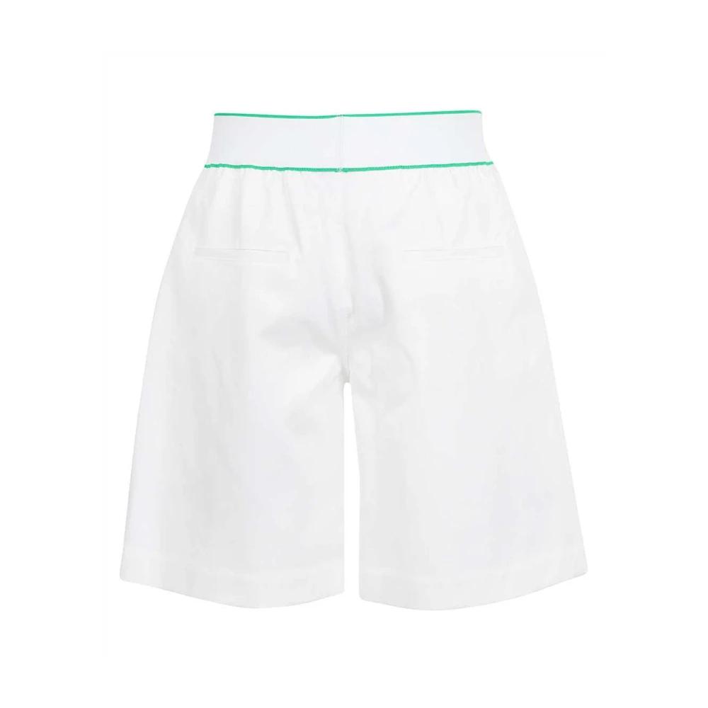 パンツ BOTTEGA VENETA Women Shorts  Burmudas 35929187 792942 V36K0 Bottega Veneta Leather Bermuda shorts Bottega Veneta