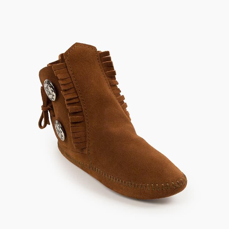 minnetonka two button boot mens