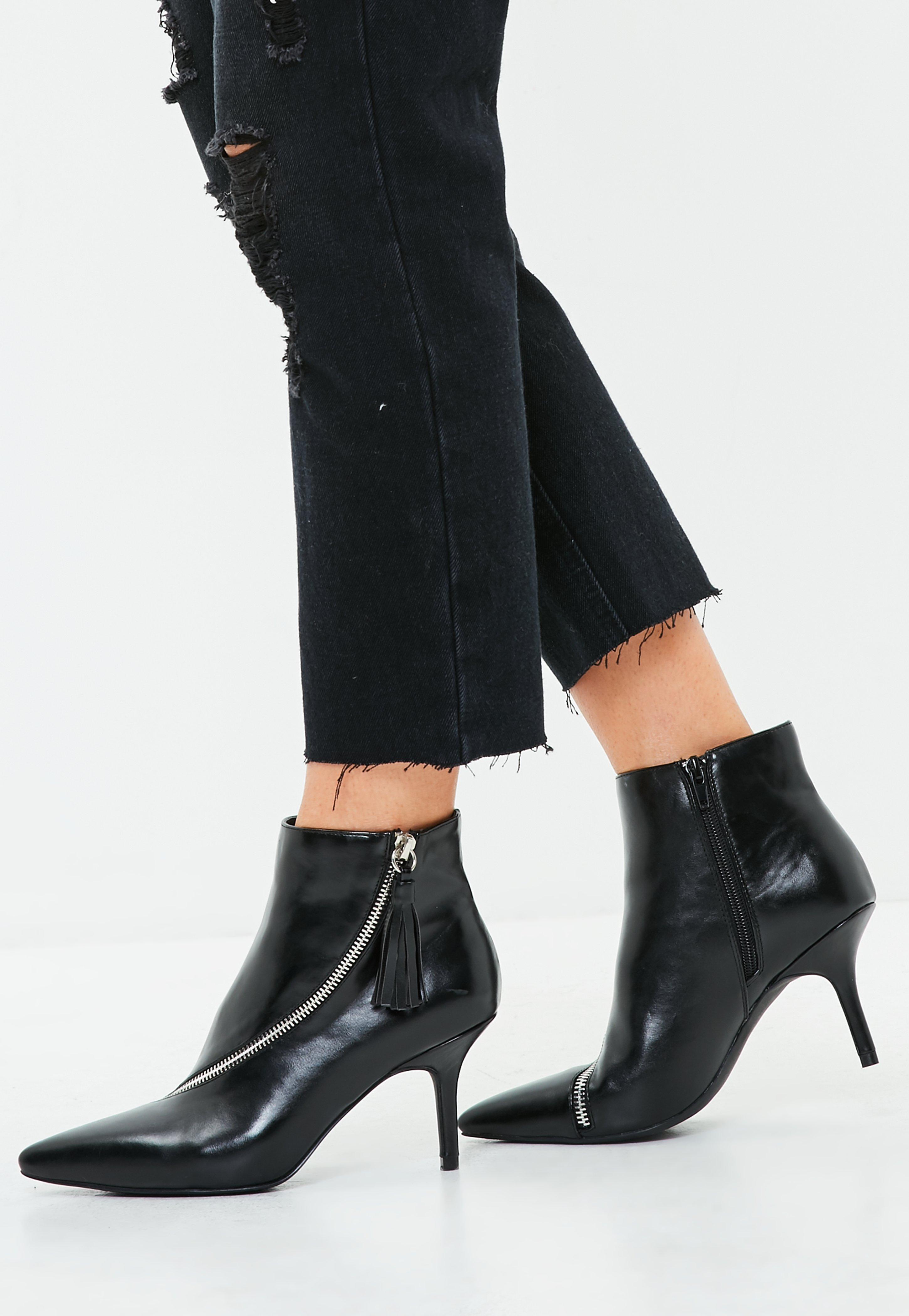 heelbooties