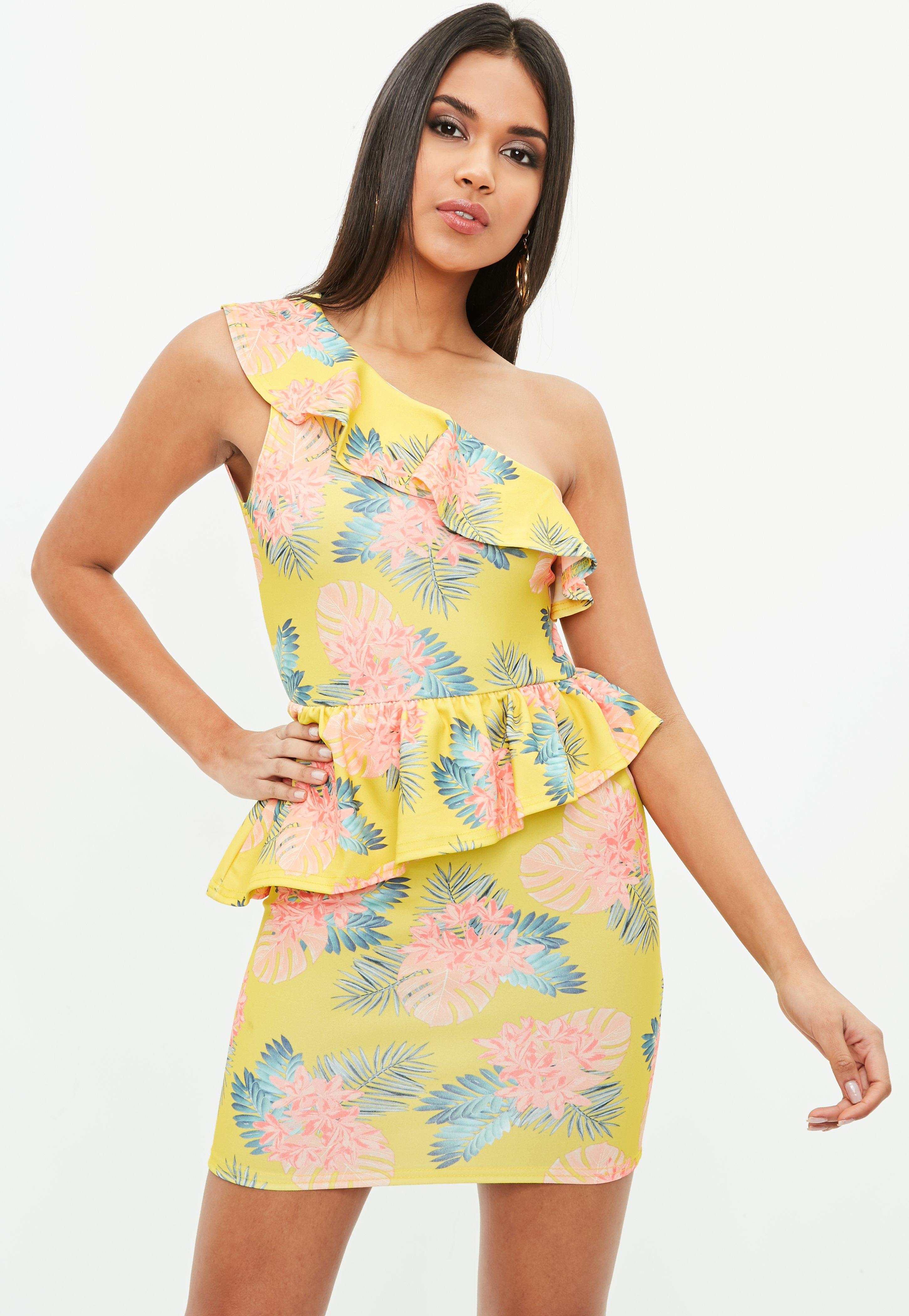 one shoulder style