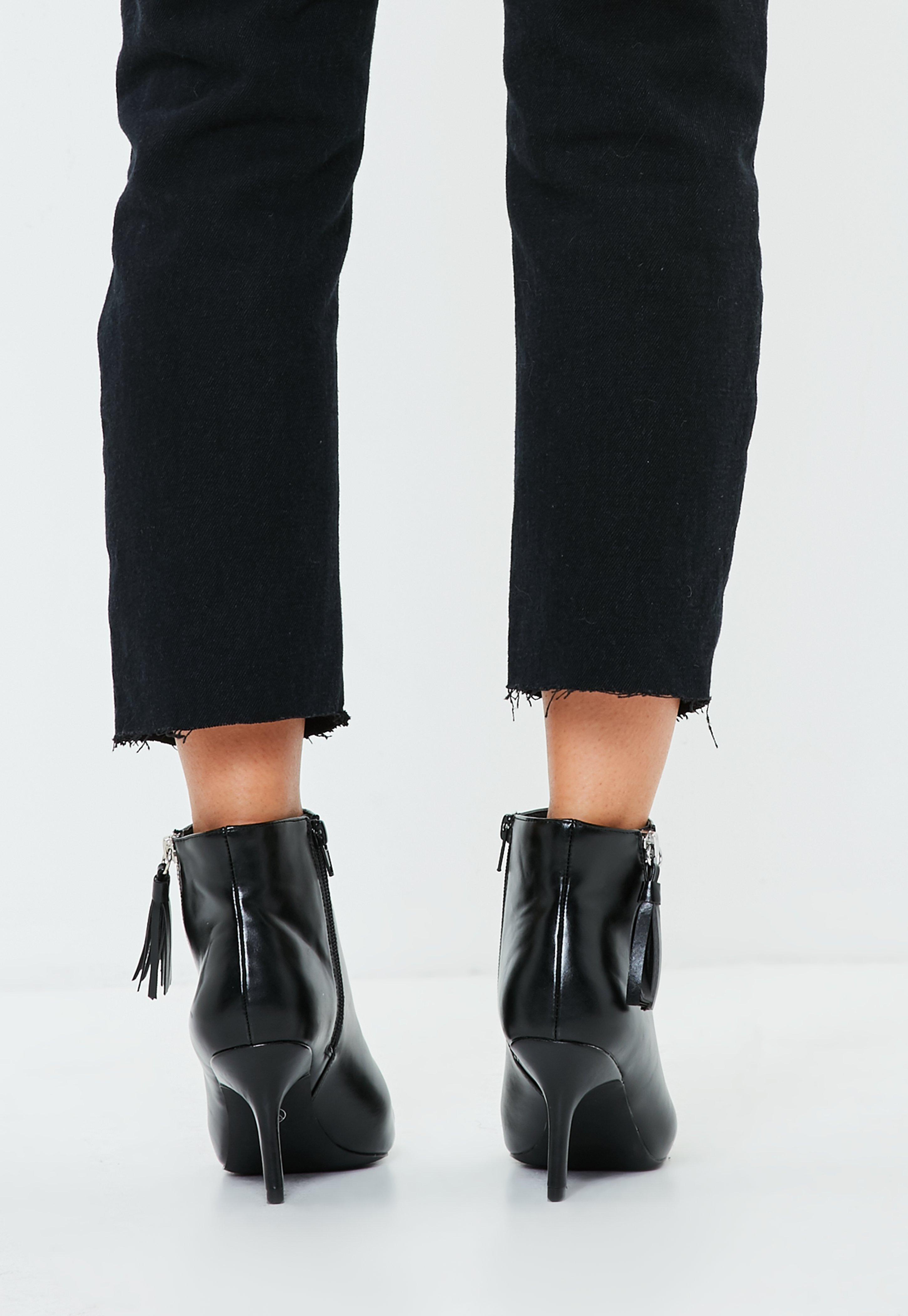 missguided chunky ankle boot with zip up detail in sand