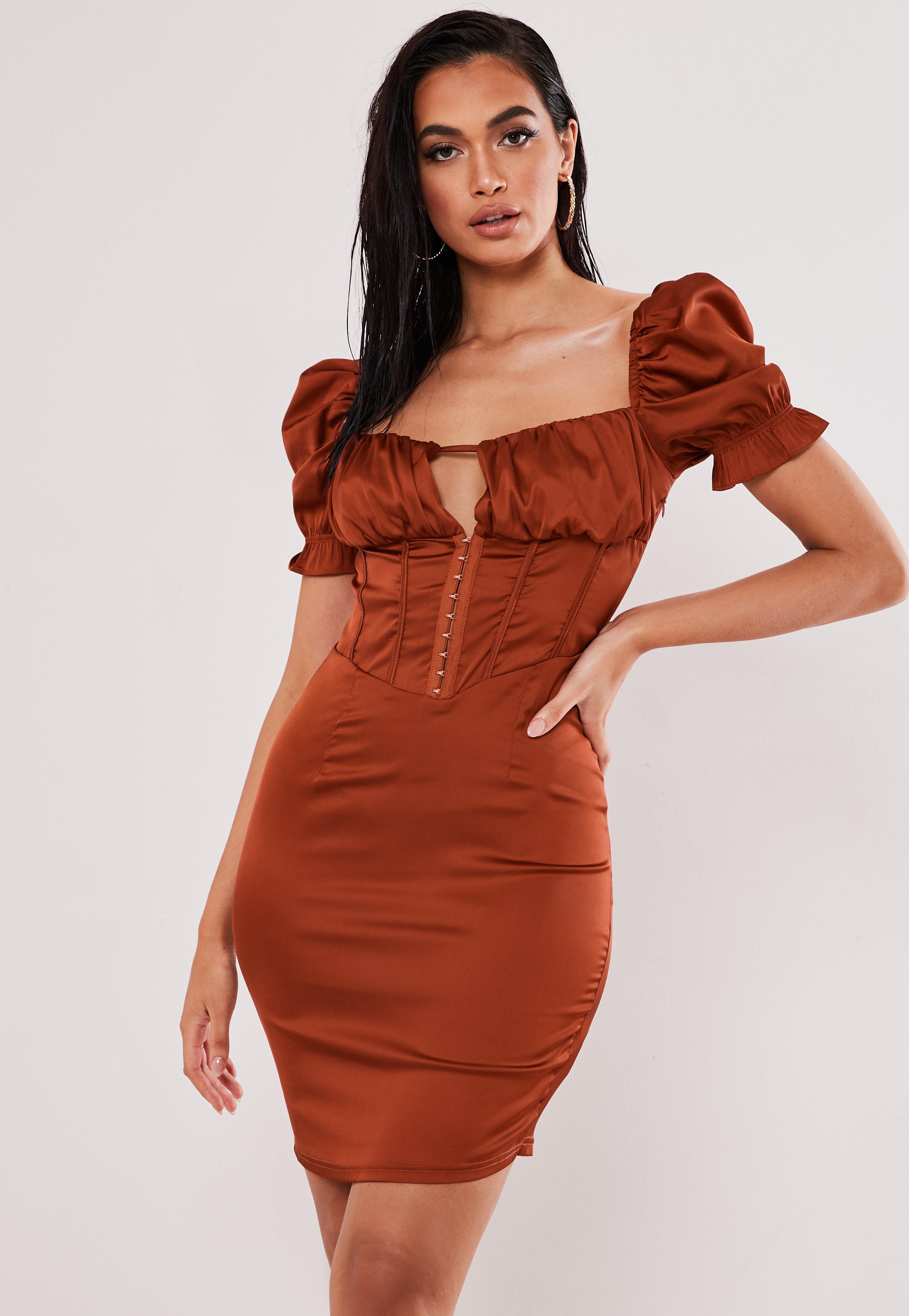 corset dress puff sleeve
