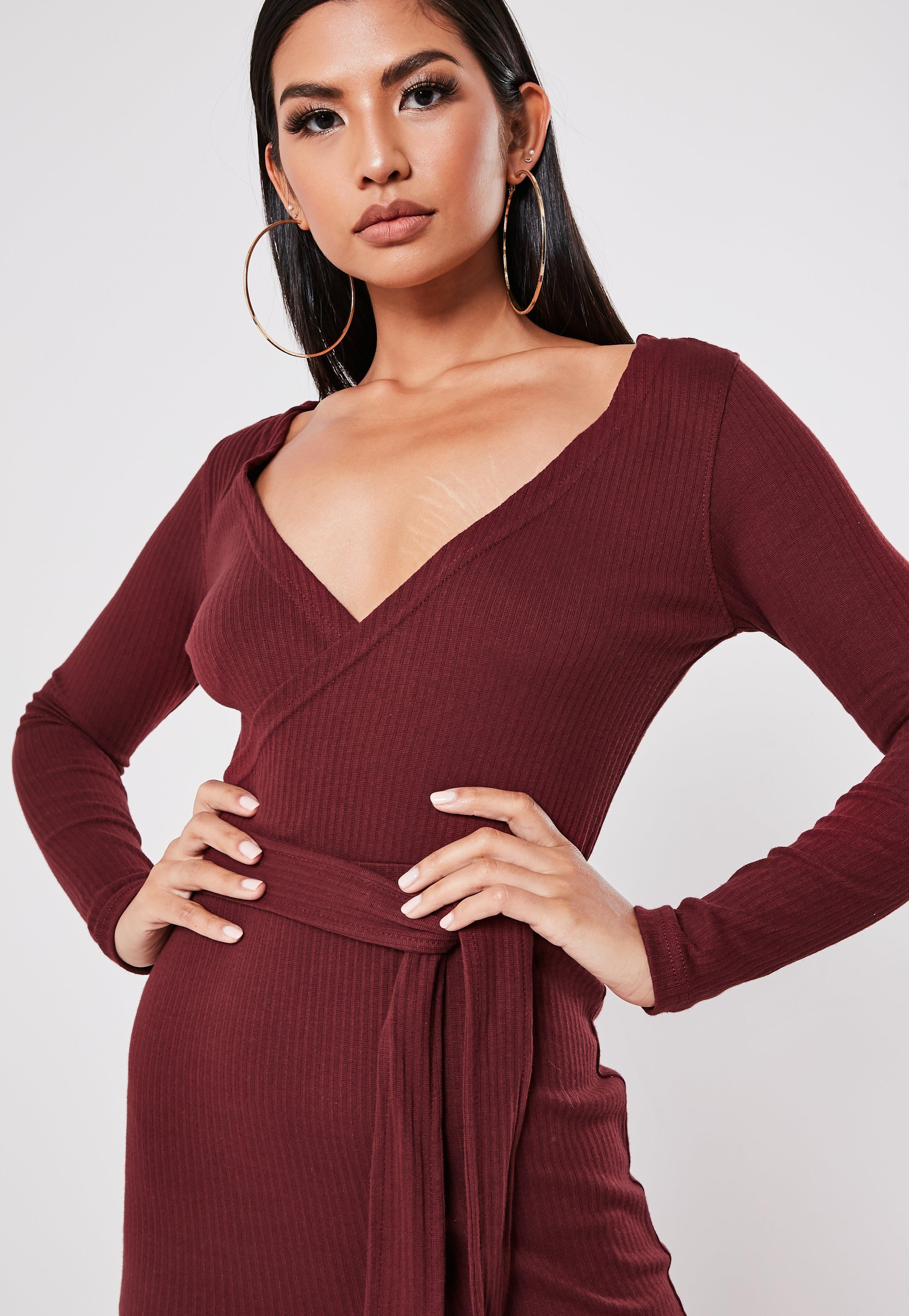 Missguided Burgundy Ribbed Wrap Front Tie Belt Midi Dress in Red | Lyst UK