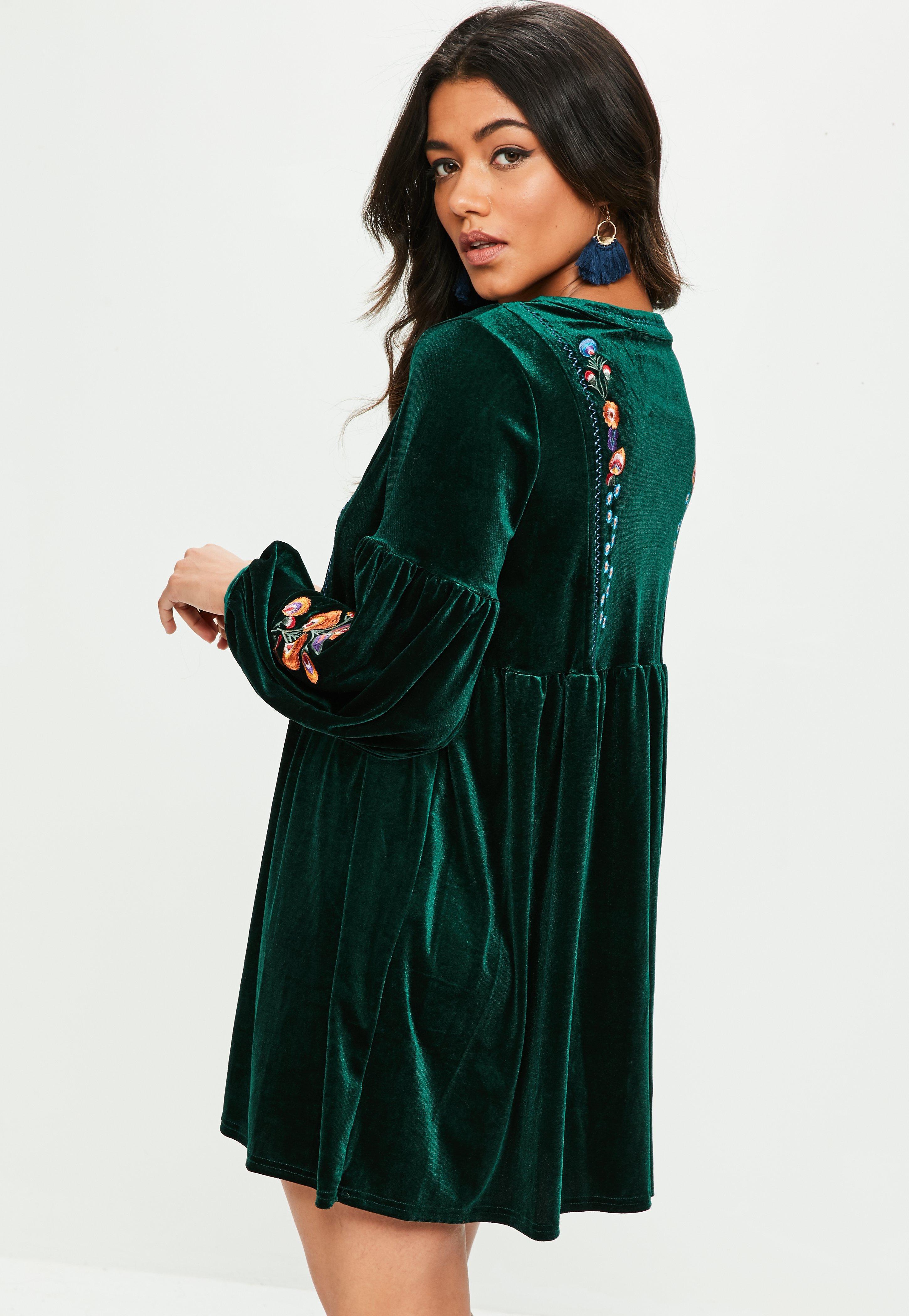 Missguided Green Velvet Embroidered Smock Dress - Lyst