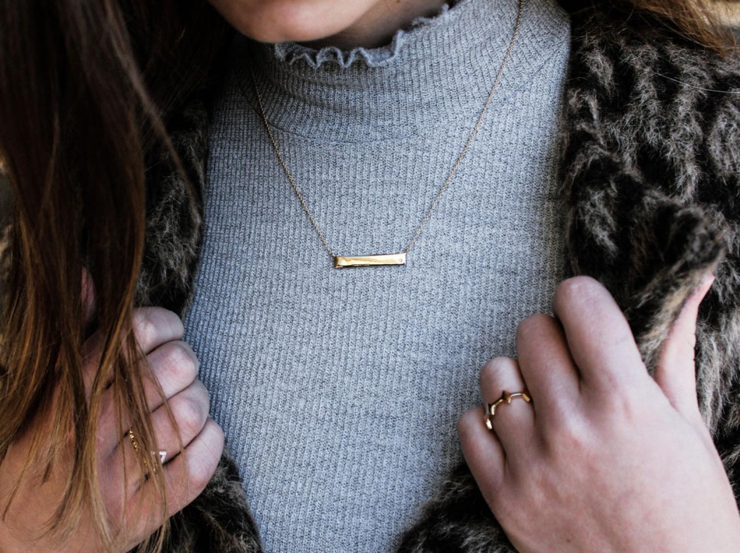Missoma Gold Bar Necklace in Metallic 