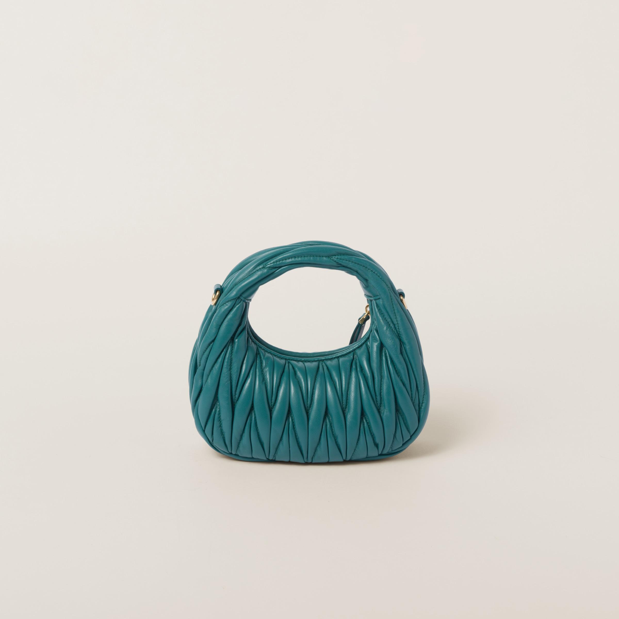MIU MIU Matelasse nappa leather mini blue バッグ Miu Miu Wander Matelassé Nappa Leather Hobo Mini-bag in Blue