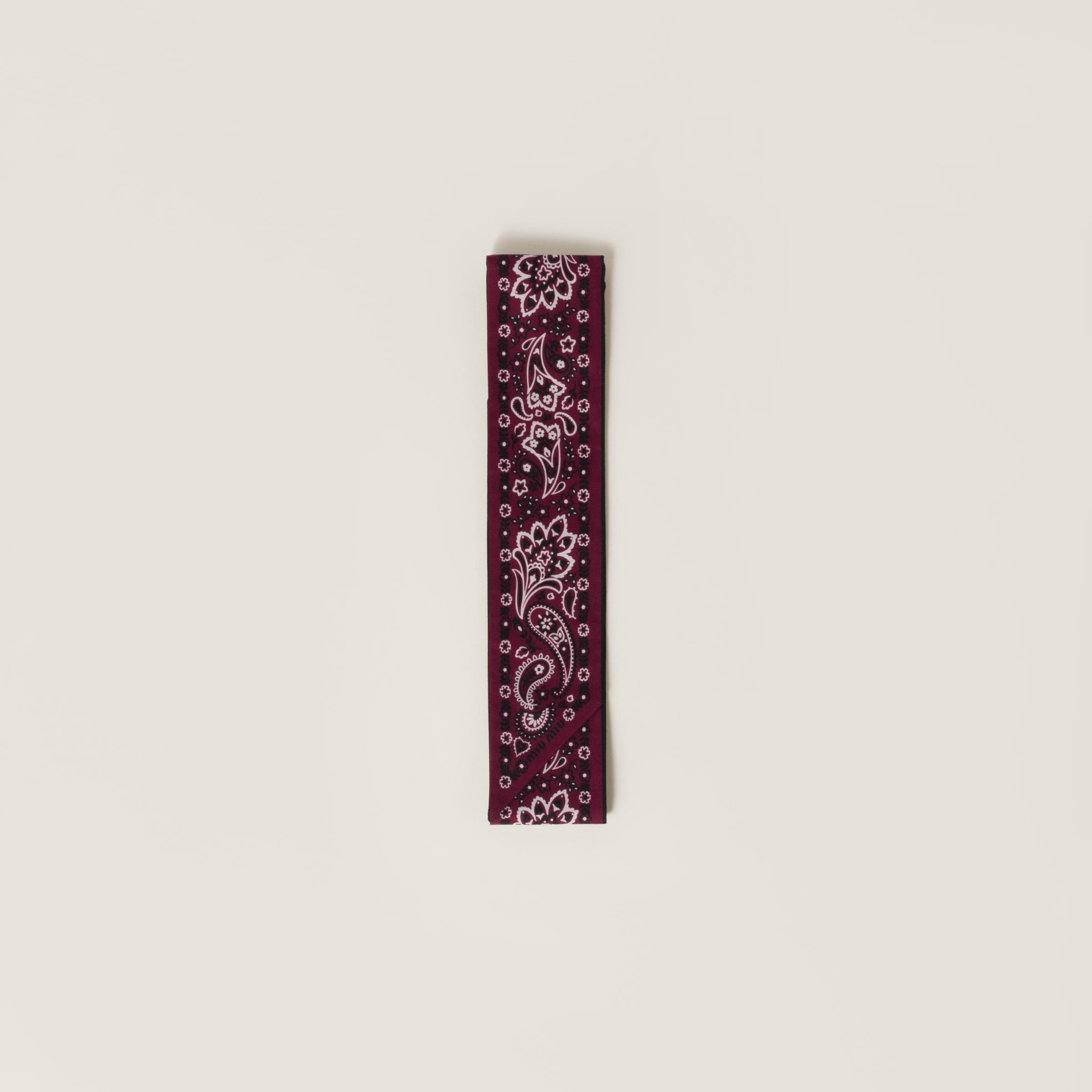 【MiuMiu】コットン クロシェ トライアングルスカーフ Miu Miu Crochet cotton triangle scarf | miumiu | REVERSIBLE