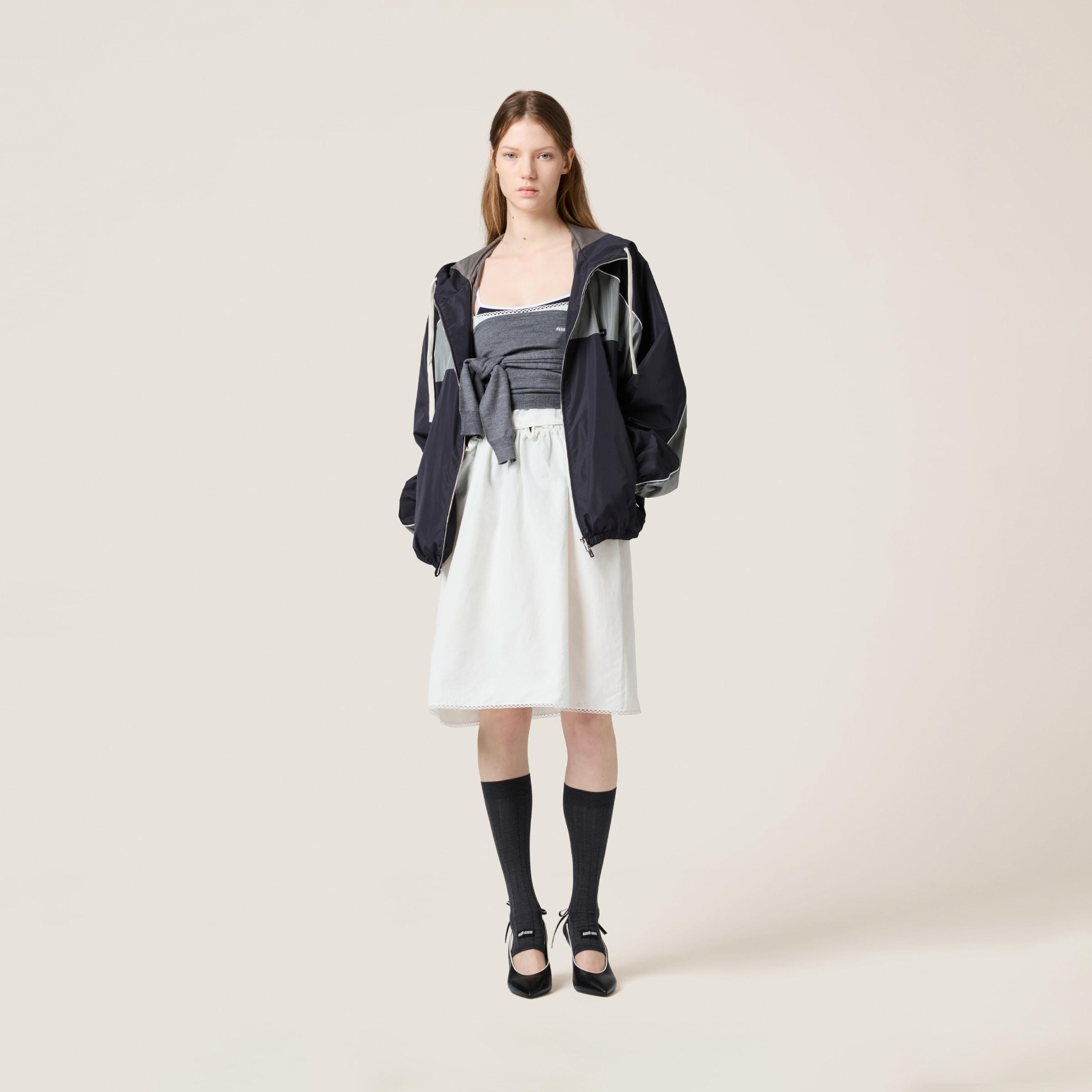 ブルゾン Miu Miu Giubbino Miu Miu Logo Oversized Track Jacket in Black | Lyst
