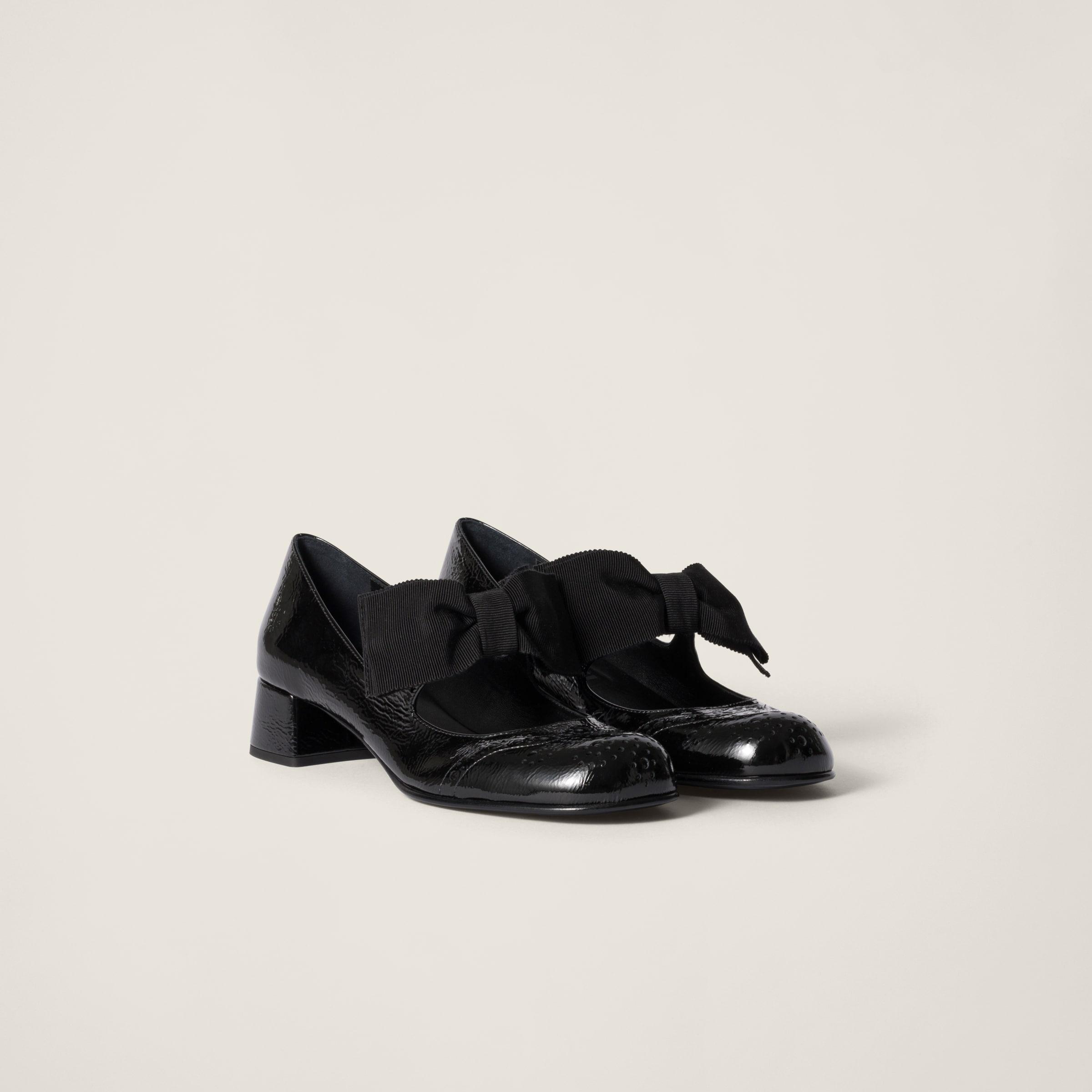 Miu Miu Patent Leather Pumps With Bow in Black | Lyst UK