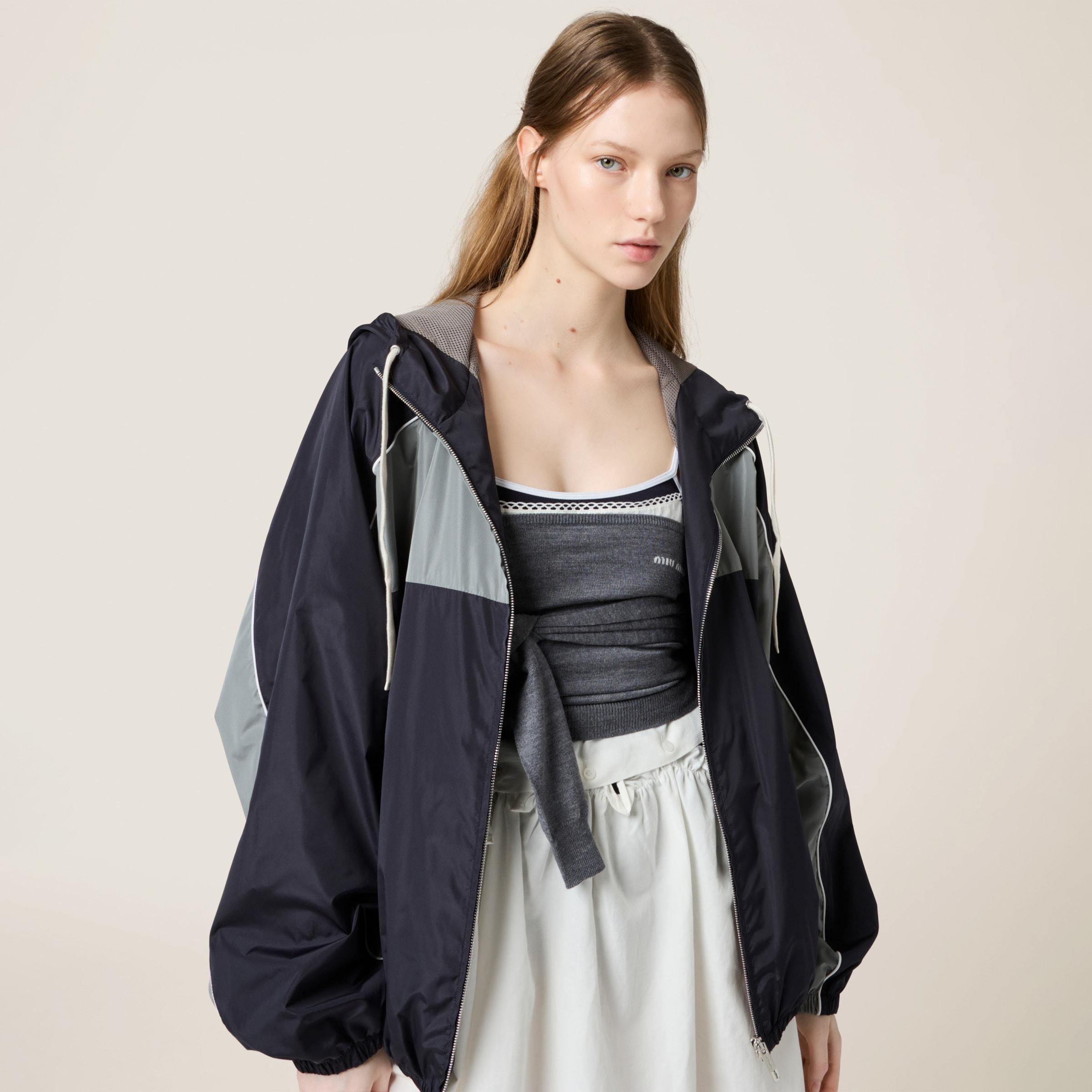 ブルゾン Miu Miu Giubbino Miu Miu Logo Oversized Track Jacket in Black | Lyst