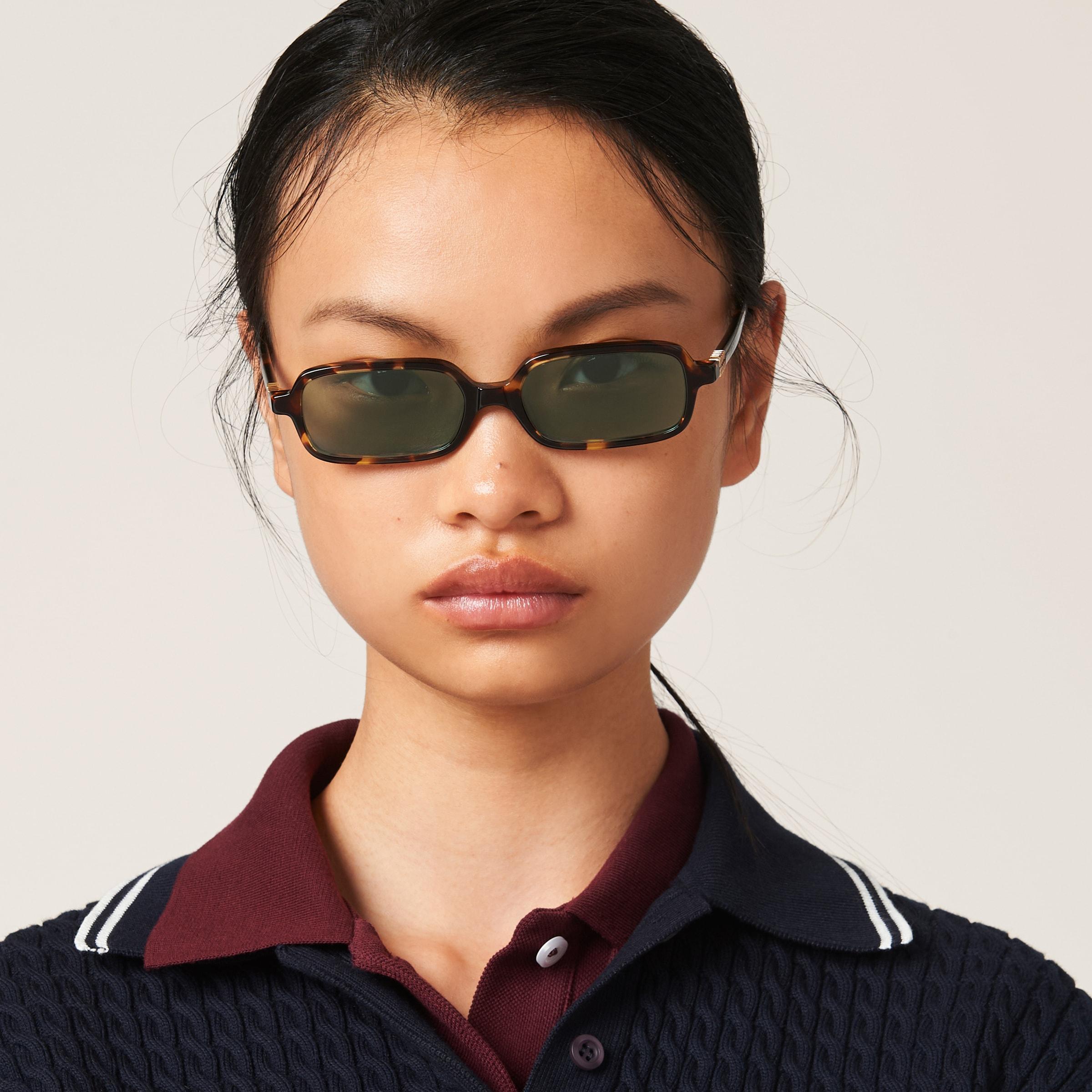 小物 Miu Miu 23aw regard sunglasses Miu Miu Miu Regard sunglasses | REVERSIBLE