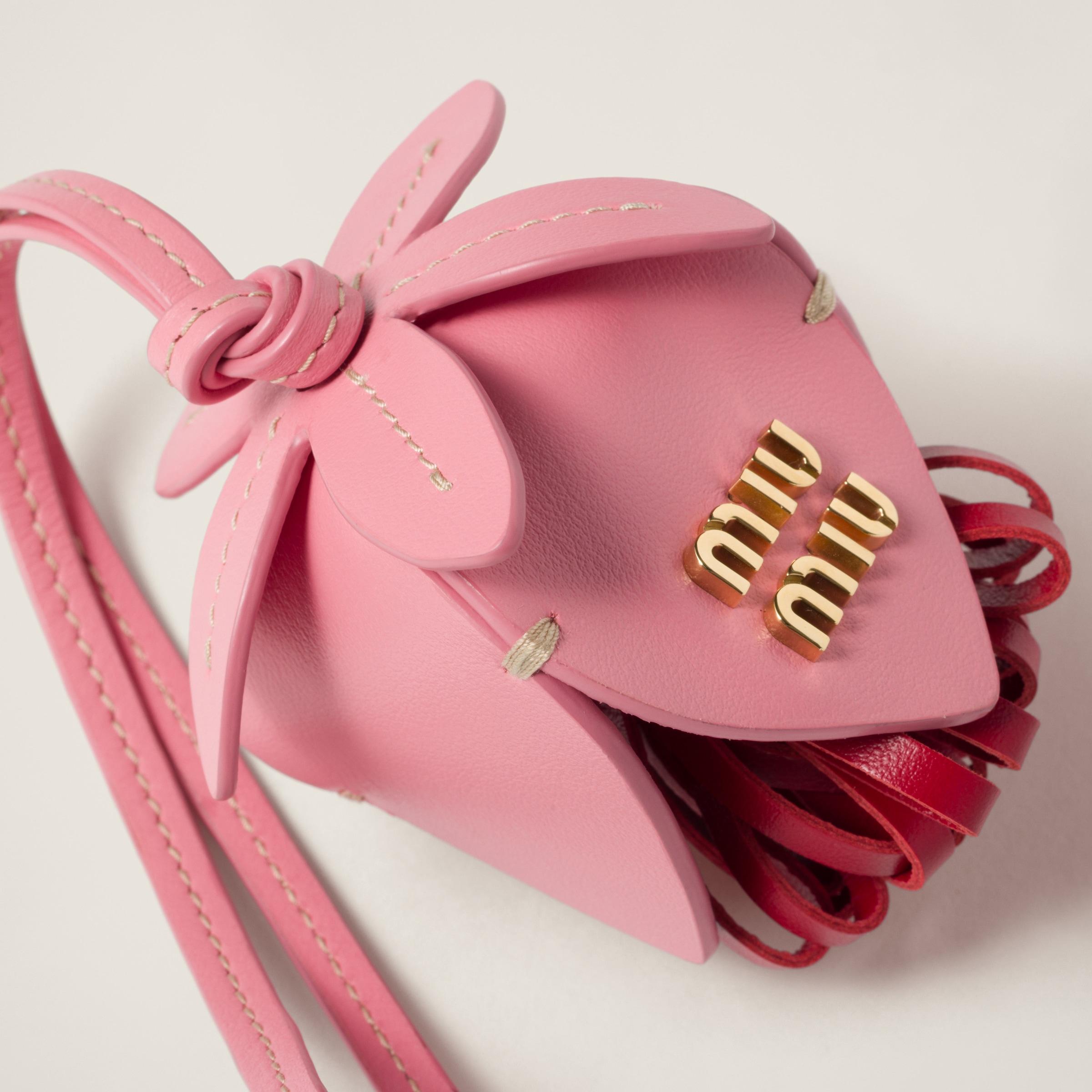 【関税&送料込】Miu Miu Pastel Pink Leather Keyring Miu Miu Pastel Pink Leather Keyring | italist
