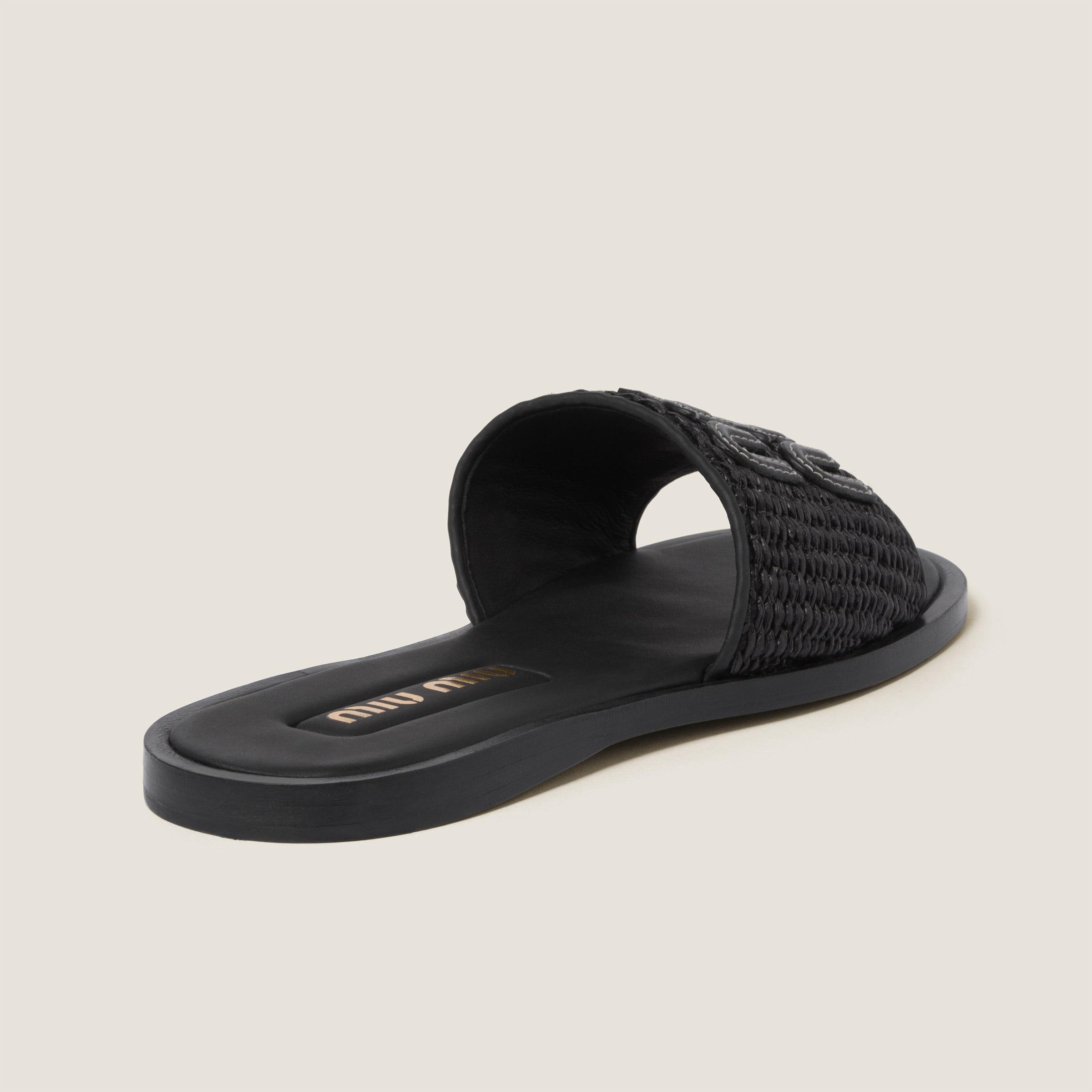 Miu Miu Raffia-Effect Woven Fabric Slides in Black | Lyst